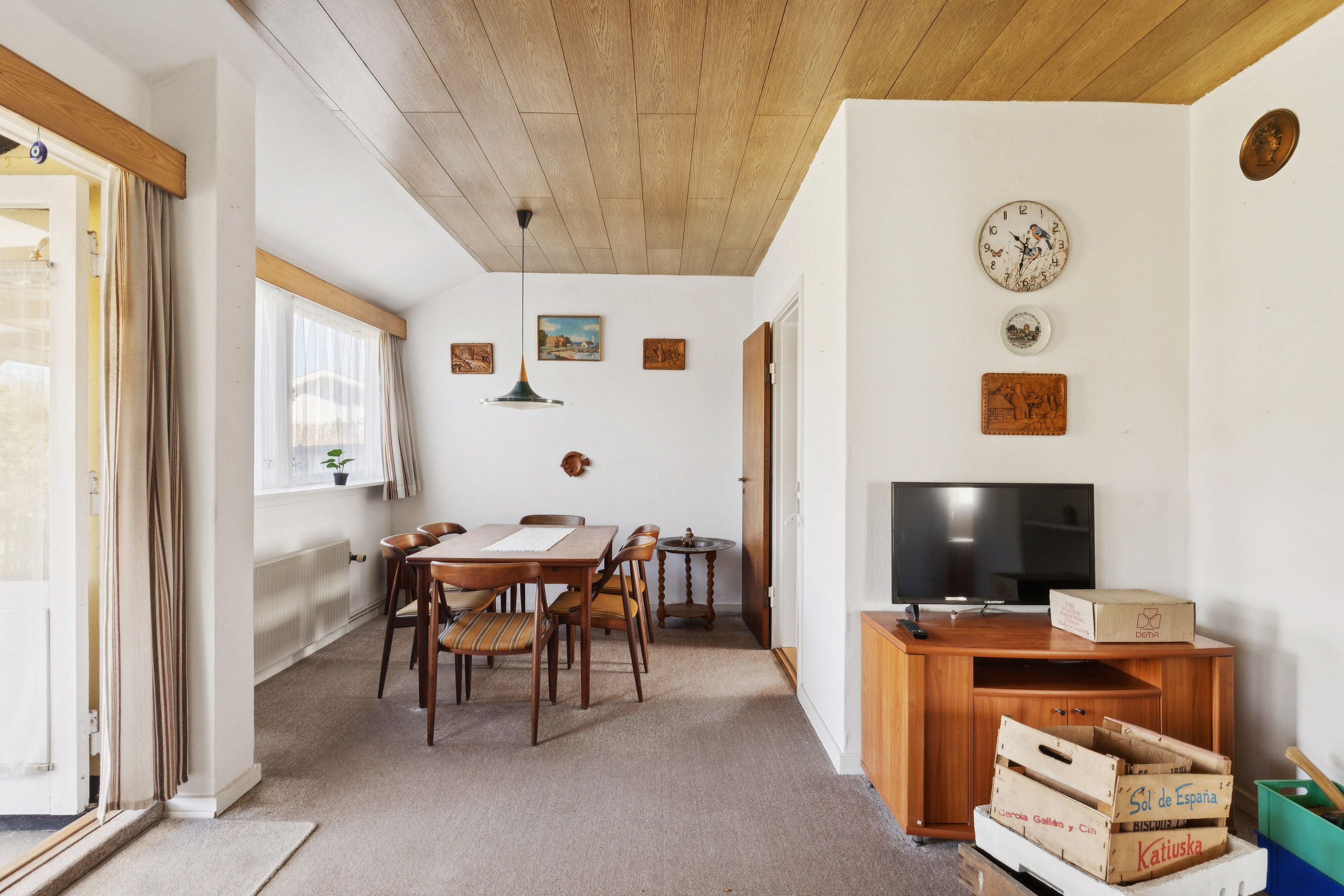 Fremhævet spisestue billede i fuldskærmstilstand. Billede af Elmehøj 4, 2605 Brøndby