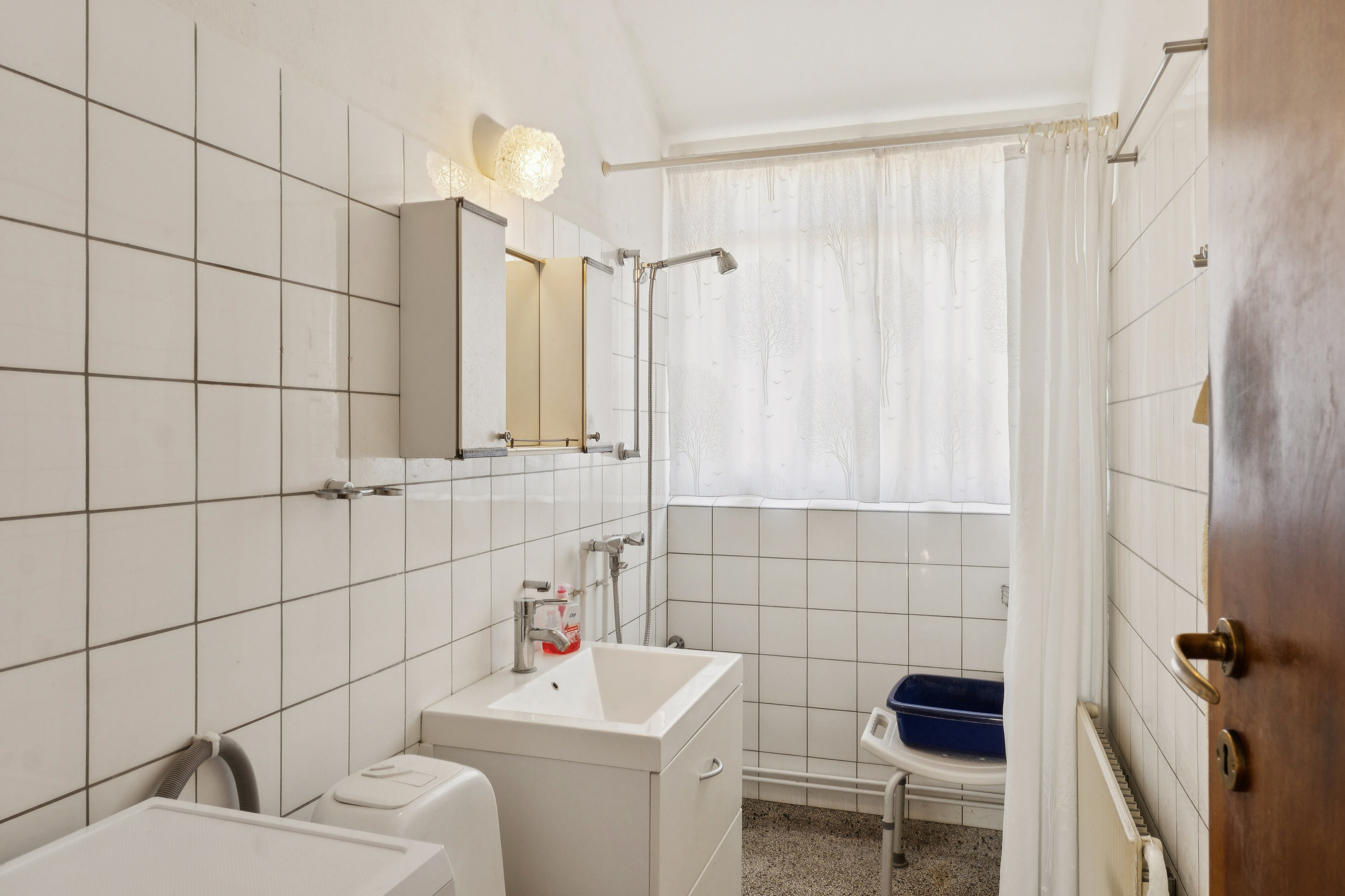 Fremhævet badeværelse billede i fuldskærmstilstand. Billede af Elmehøj 4, 2605 Brøndby