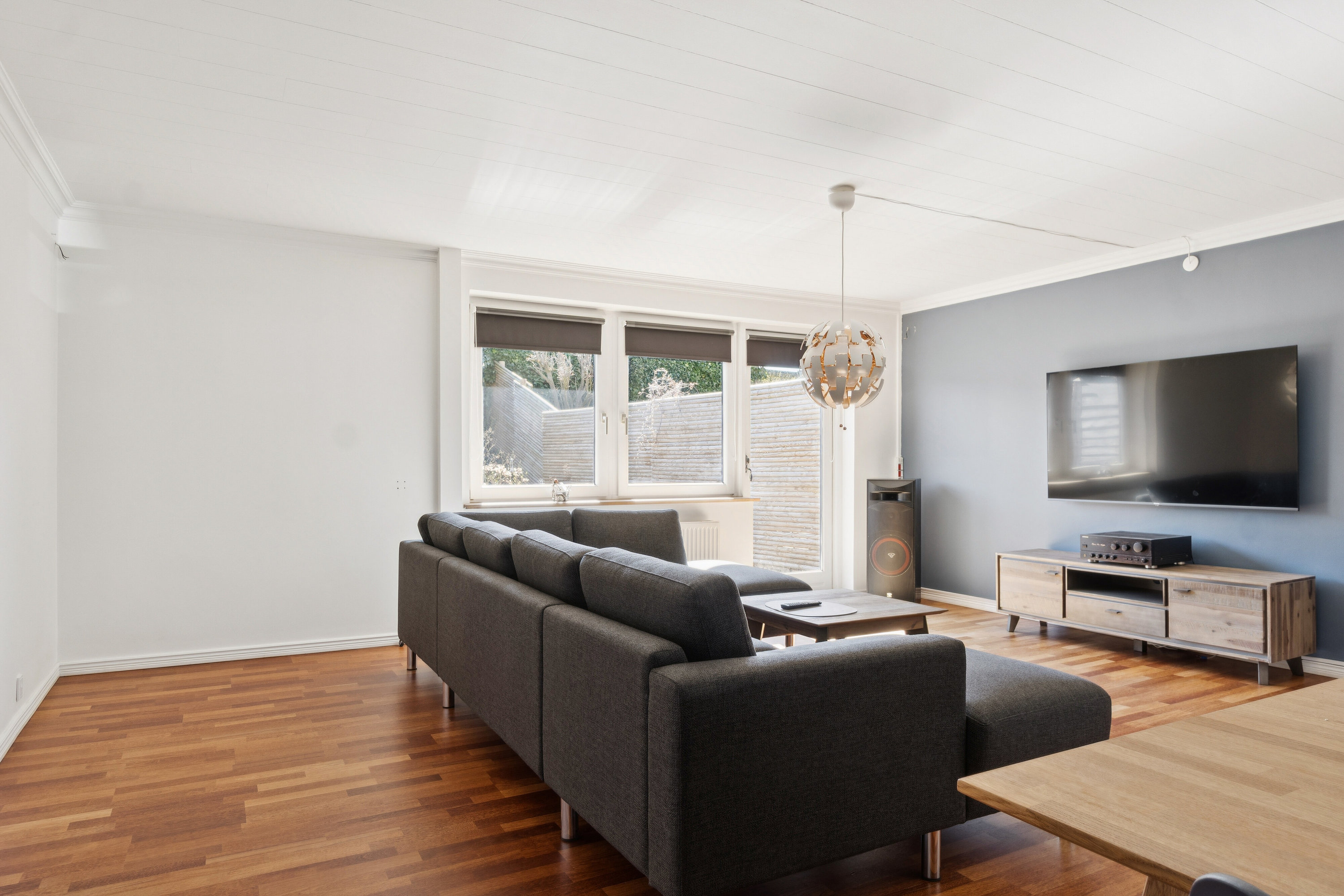 Fremhævet stue billede i fuldskærmstilstand. Billede af Rømøparken 54, 4200 Slagelse