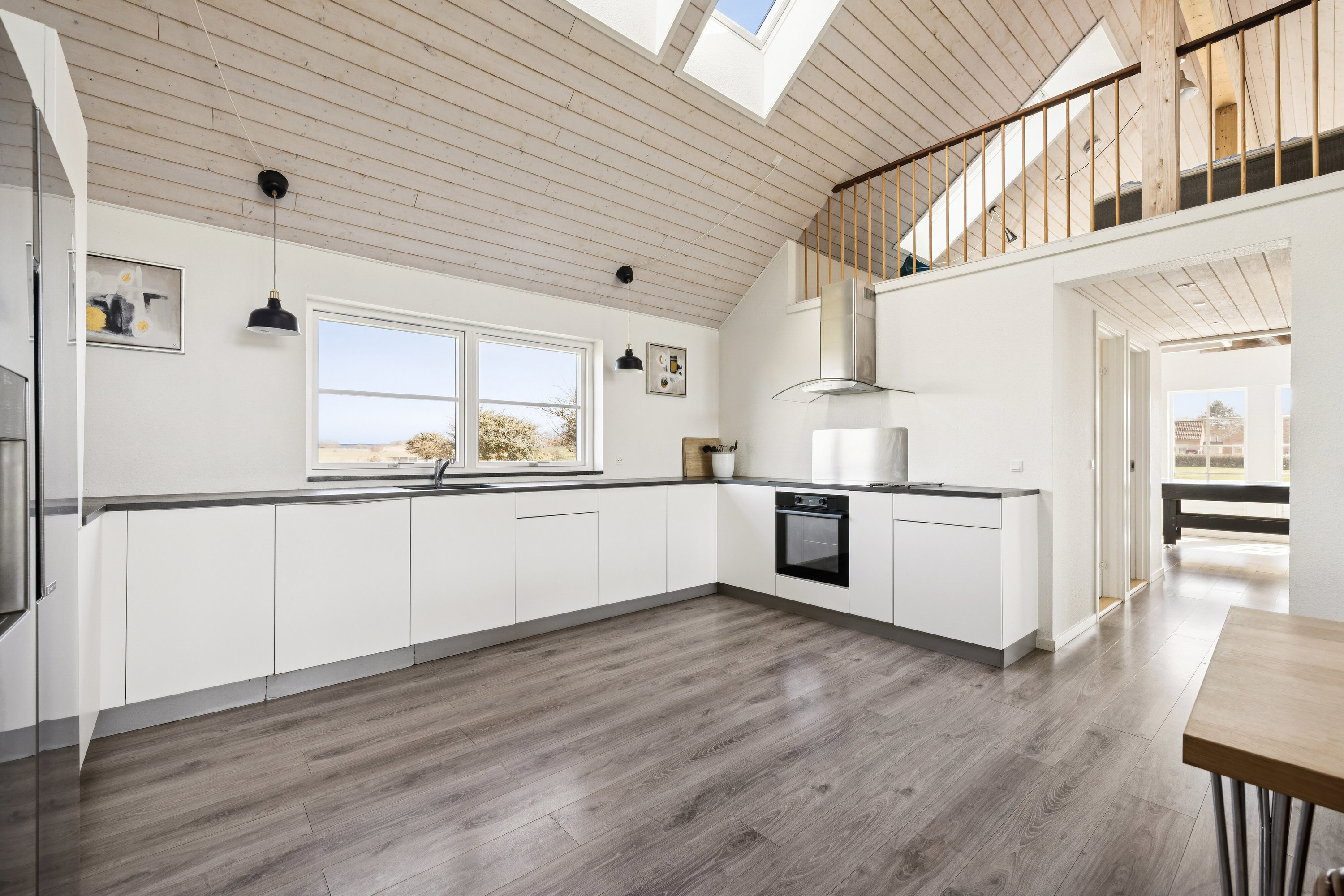 Fremhævet køkken billede i fuldskærmstilstand. Billede af Vestervænget 5, 5935 Bagenkop