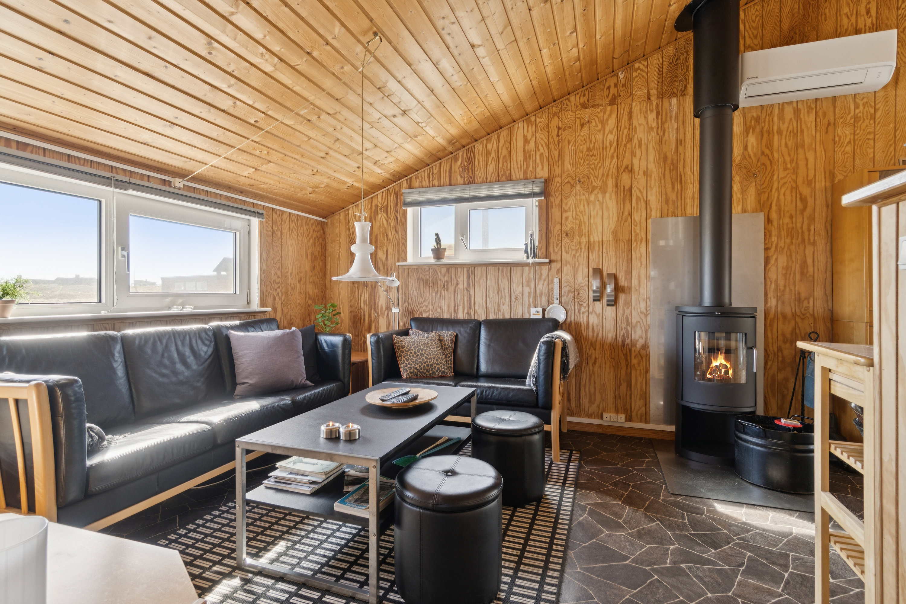 Fremhævet stue billede i fuldskærmstilstand. Billede af Klitvej 6, Agger, 7770 Vestervig