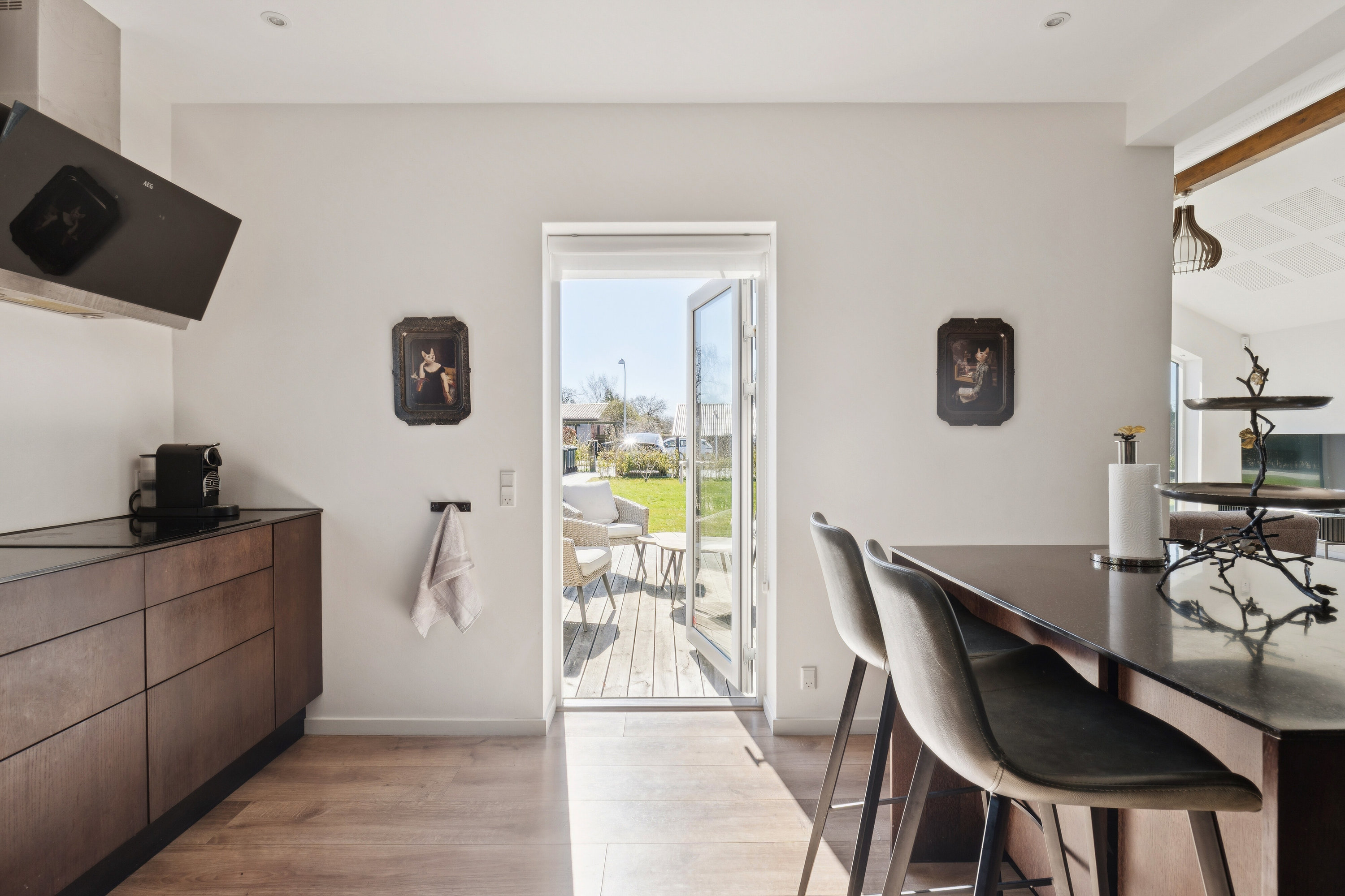 Fremhævet spisestue billede i fuldskærmstilstand. Billede af Humlemarksvej 12, 2605 Brøndby