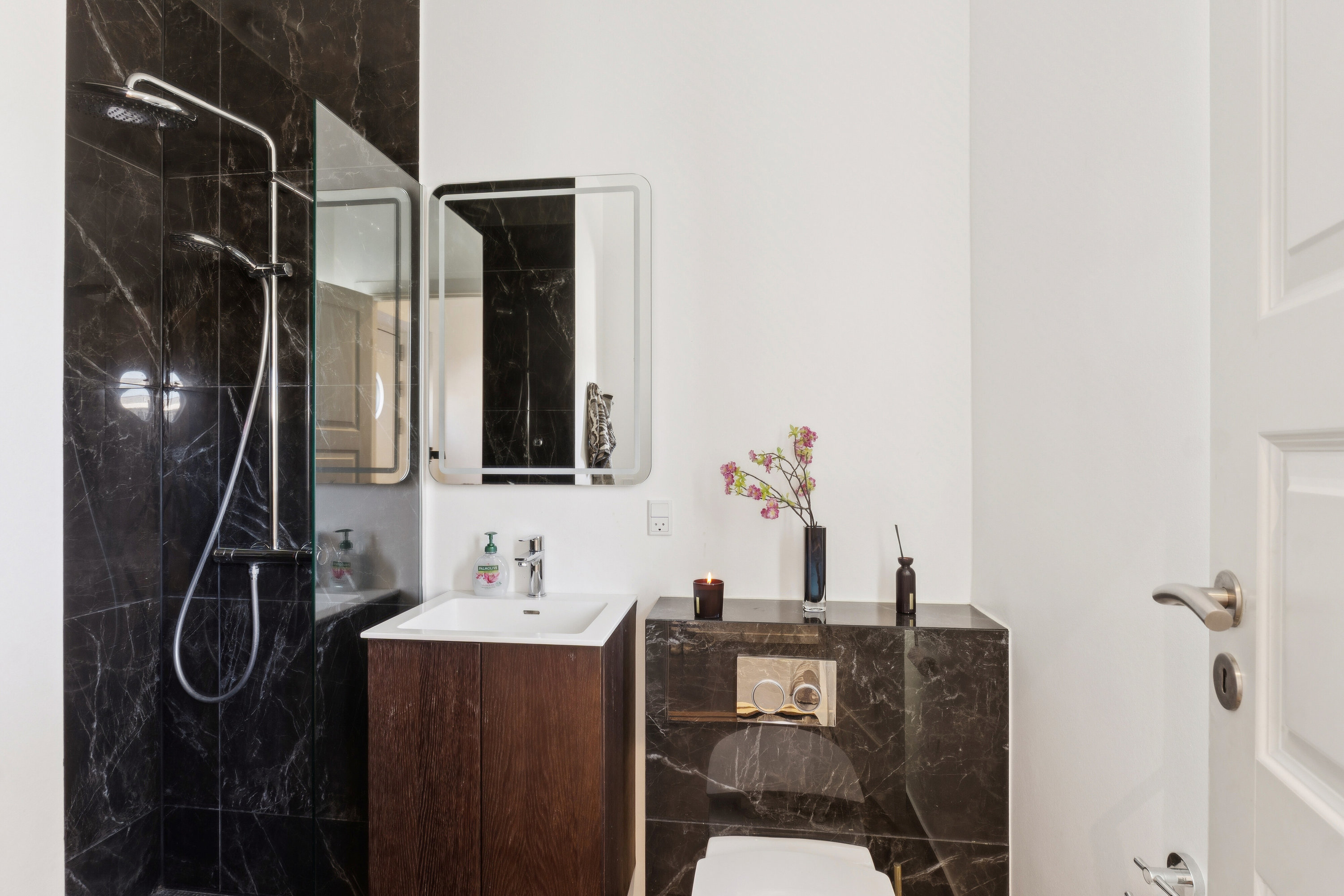 Fremhævet badeværelse billede i fuldskærmstilstand. Billede af Humlemarksvej 12, 2605 Brøndby