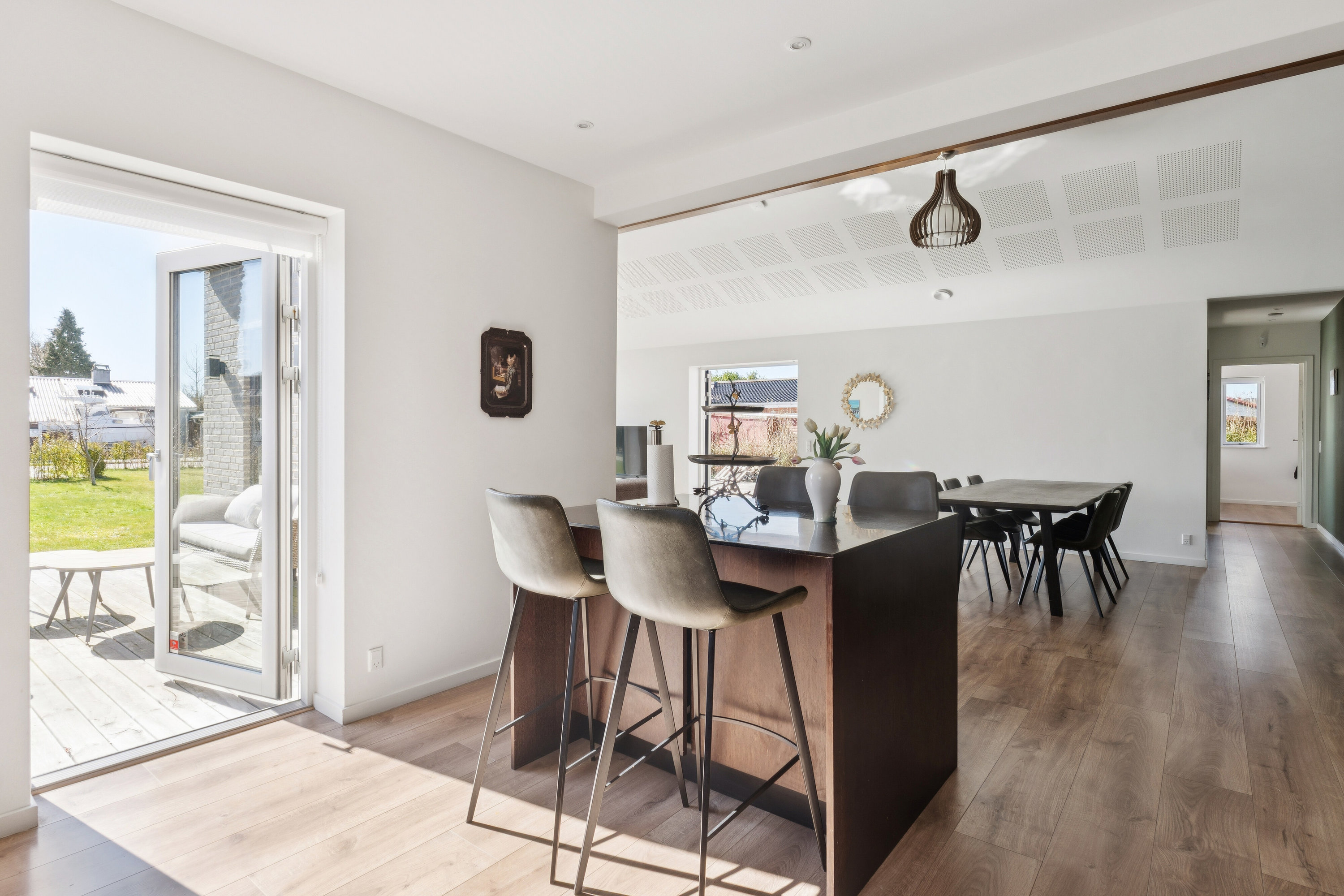 Fremhævet spisestue billede i fuldskærmstilstand. Billede af Humlemarksvej 12, 2605 Brøndby