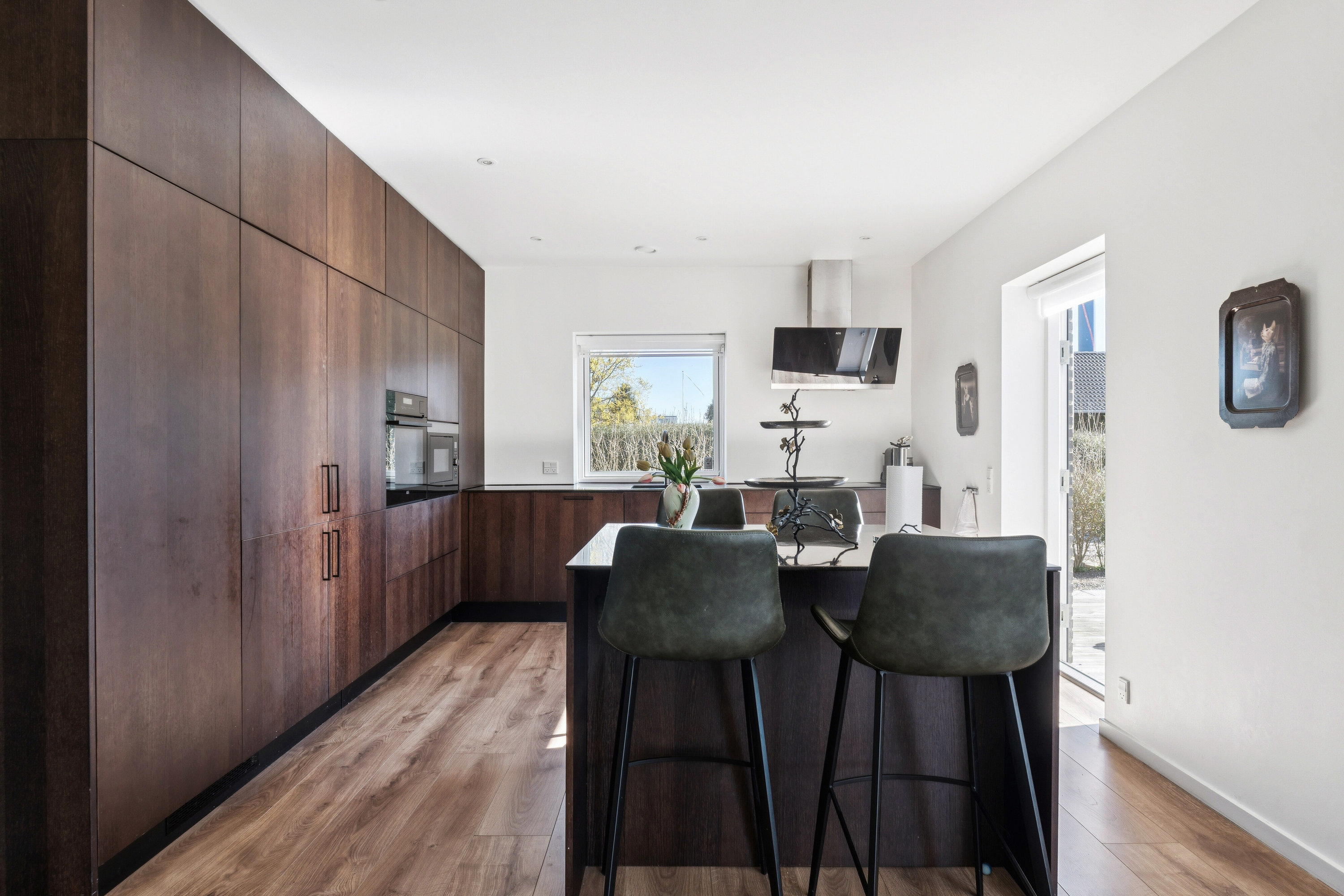 Fremhævet køkken billede i fuldskærmstilstand. Billede af Humlemarksvej 12, 2605 Brøndby