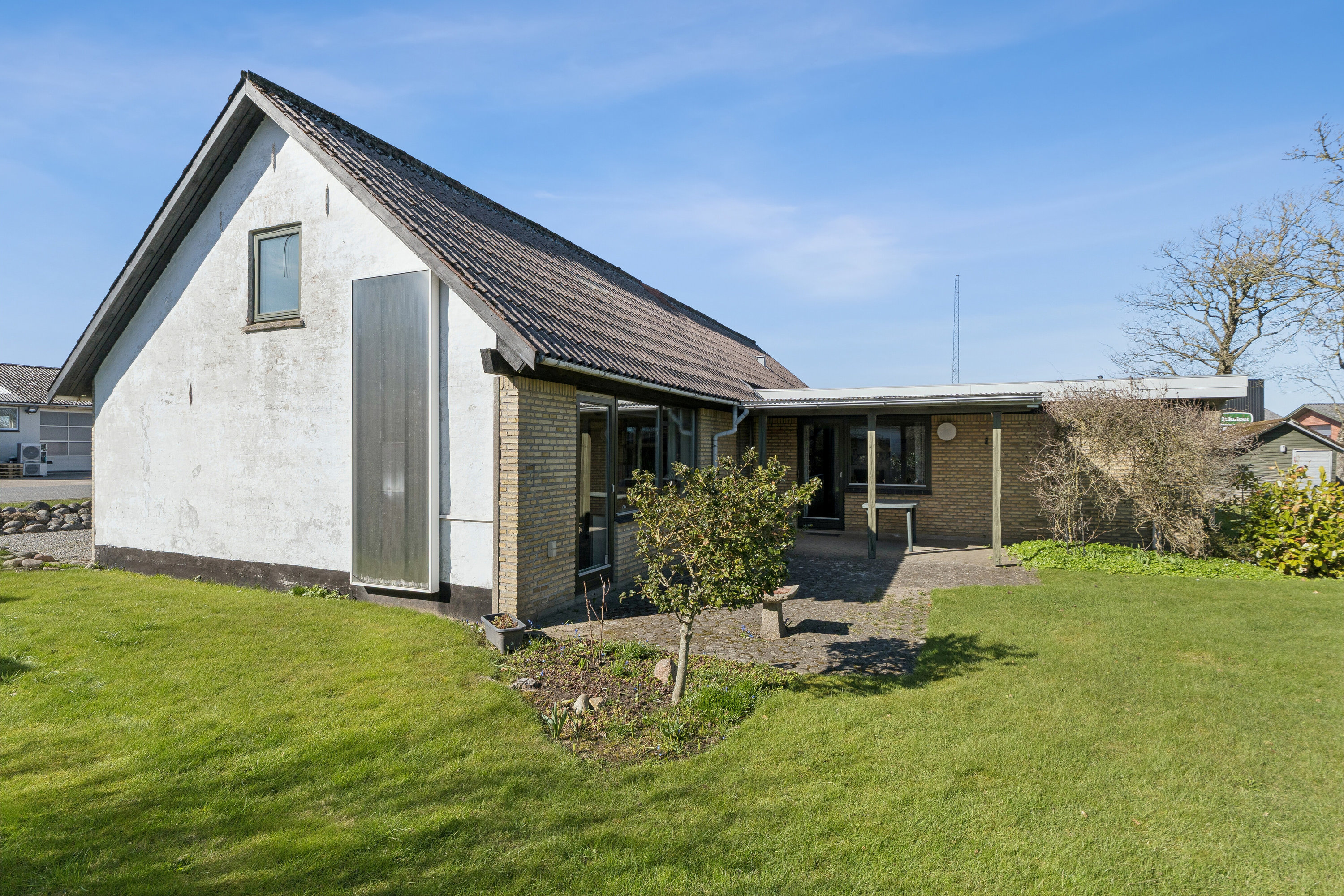 Fremhævet set fra haven billede i fuldskærmstilstand. Billede af Gaden 60A, 9870 Sindal