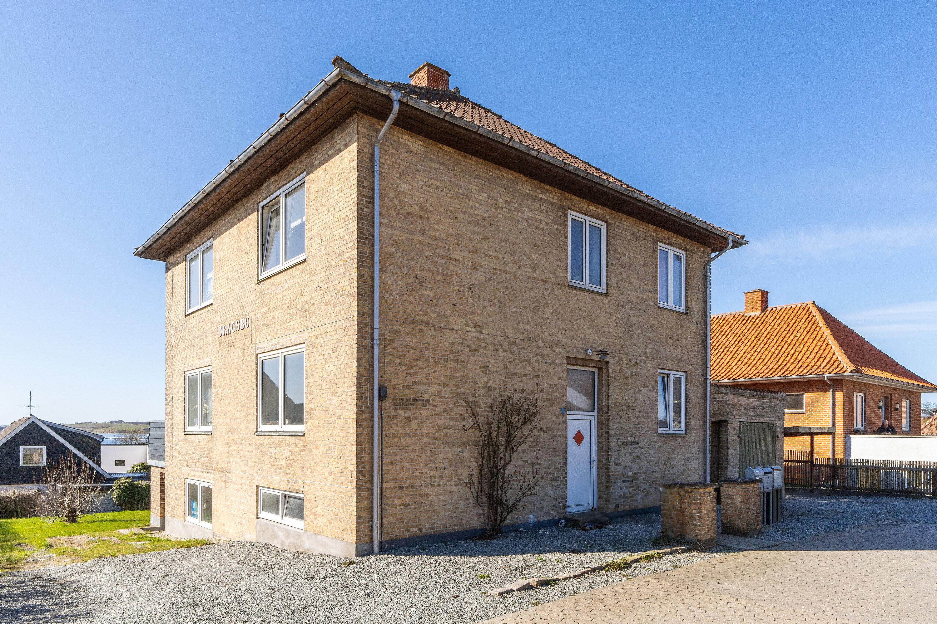 Fremhævet set fra vejen billede i fuldskærmstilstand. Billede af Labyrinten 1, kld.., Tingstrup, 7700 Thisted