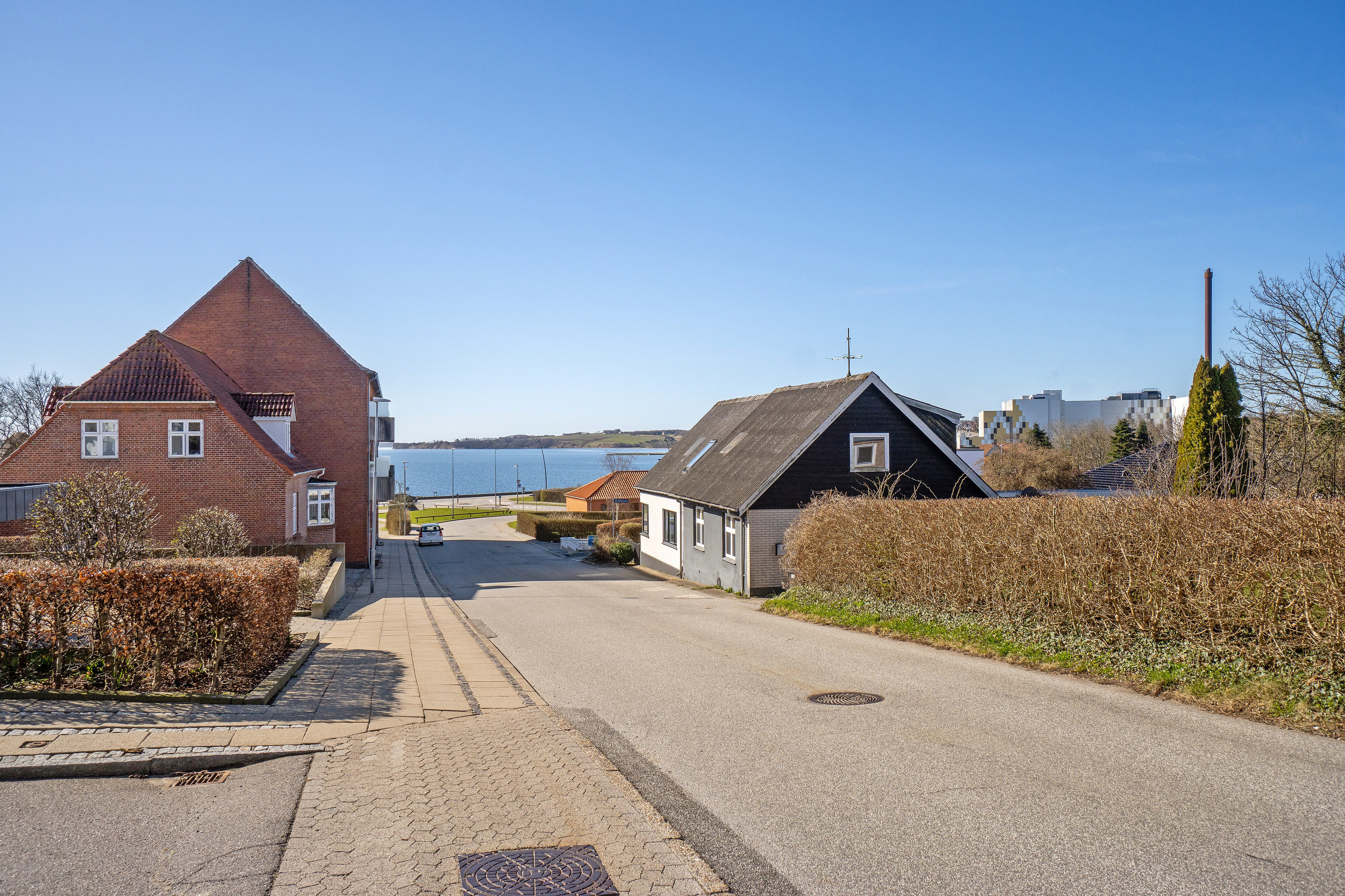 Fremhævet set fra vejen billede i fuldskærmstilstand. Billede af Labyrinten 1, kld.., Tingstrup, 7700 Thisted