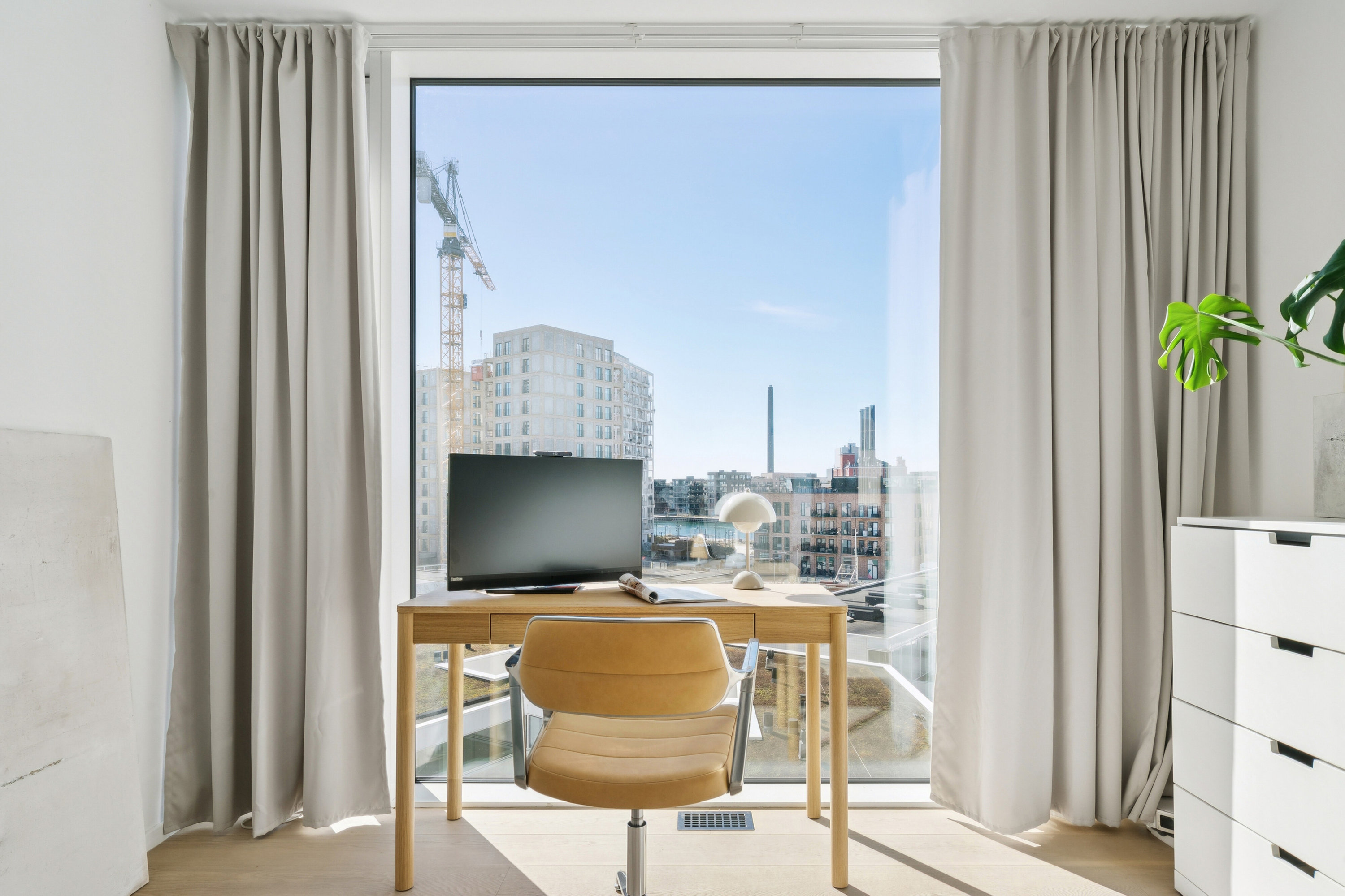 Fremhævet arbejdsværelse billede i fuldskærmstilstand. Billede af Drechselsgade 12, 4. th., 2300 København S