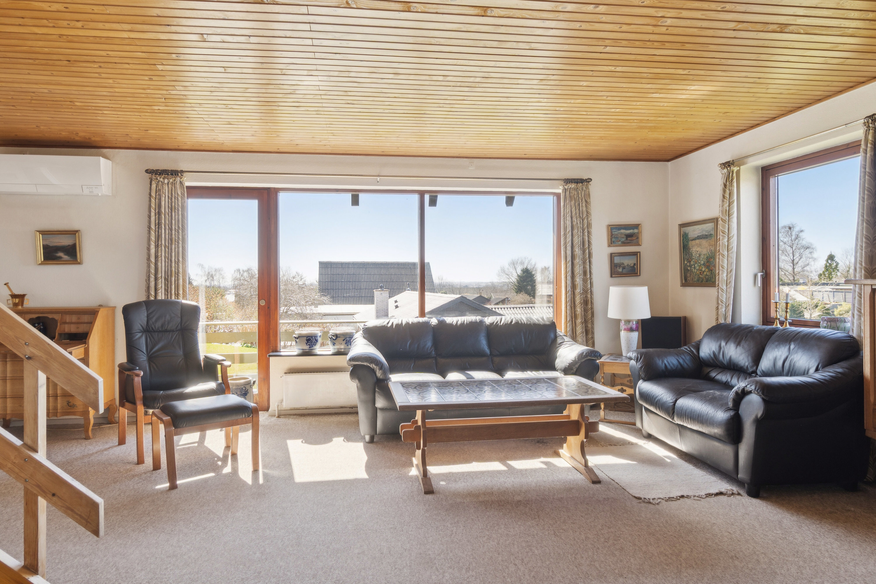 Fremhævet stue billede i fuldskærmstilstand. Billede af Granvænget 16, 4550 Asnæs