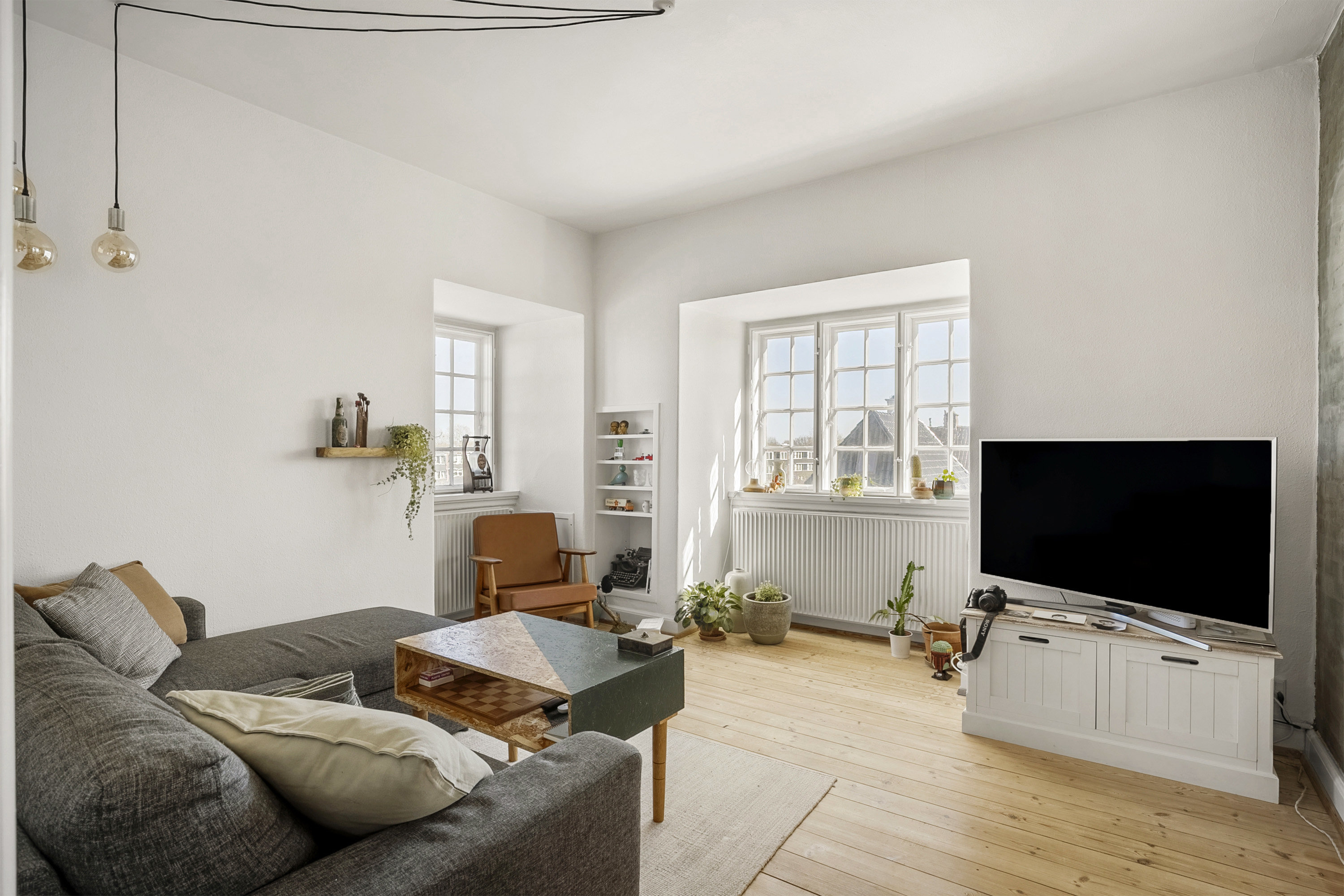 Fremhævet stue billede i fuldskærmstilstand. Billede af Tesdorpfsvej 50, 2., 5000 Odense C