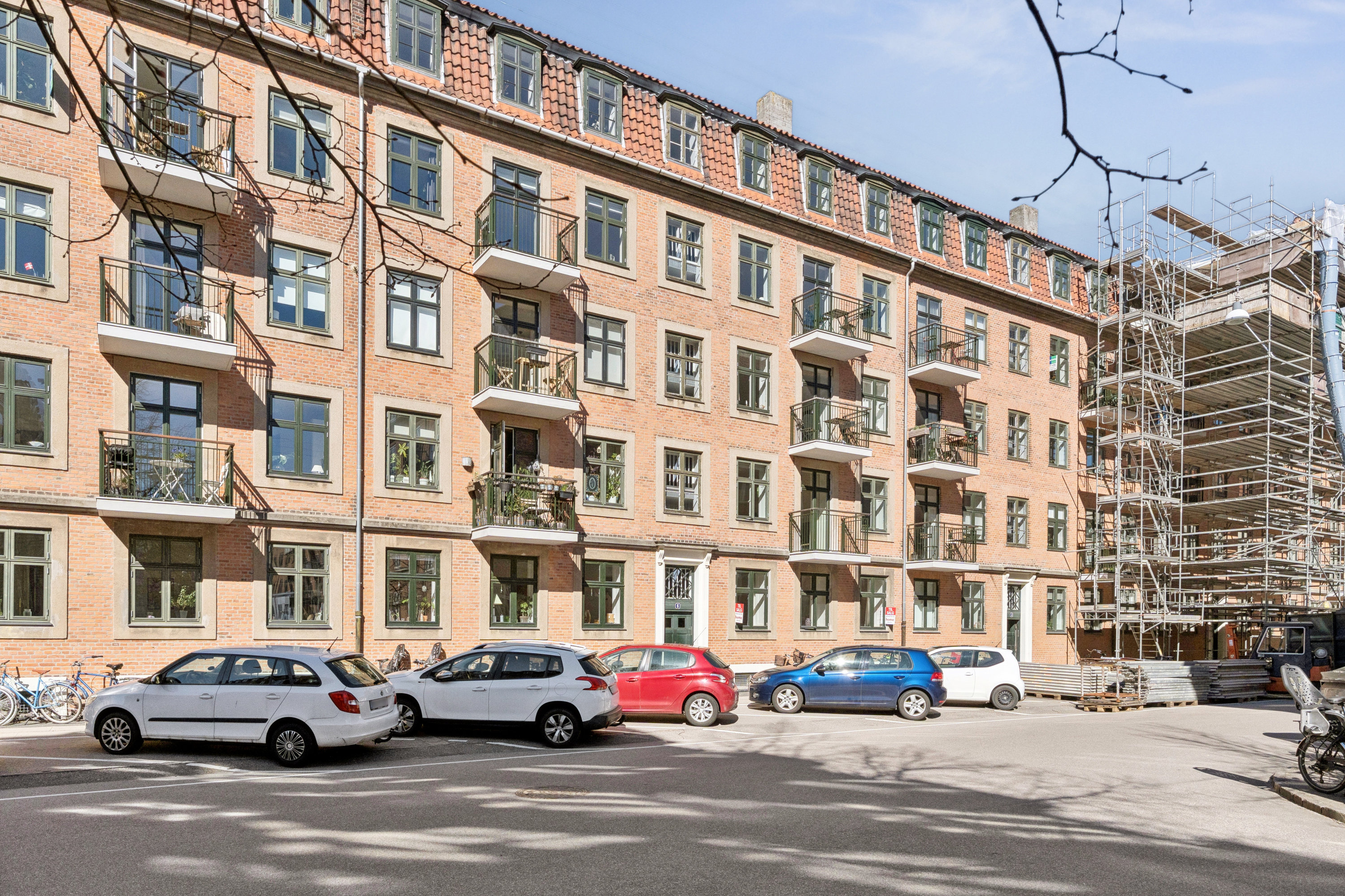 Fremhævet andet billede i fuldskærmstilstand. Billede af Otto Mallings Gade 4, 2. th., 2100 København Ø