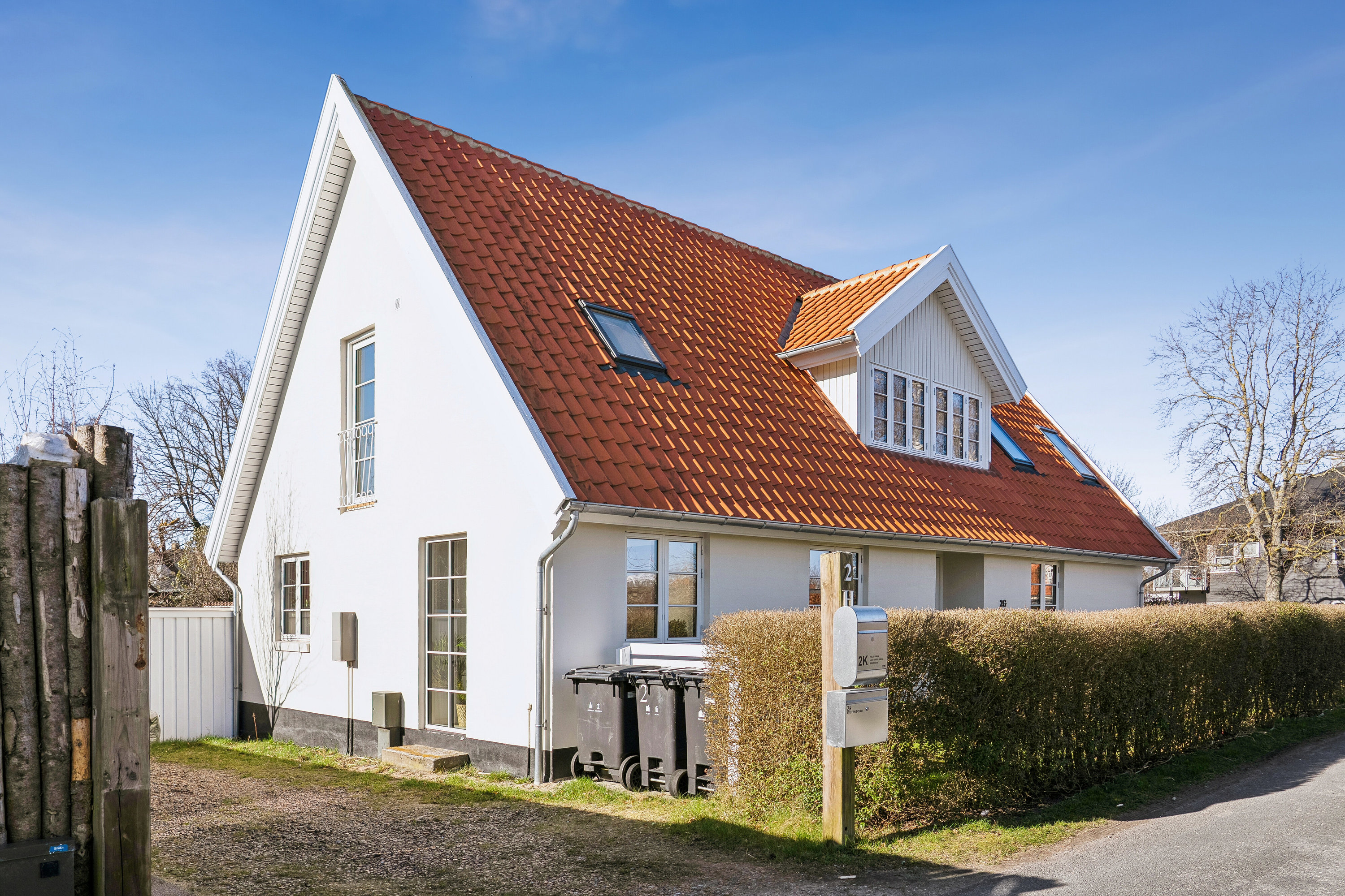 Fremhævet set fra haven billede i fuldskærmstilstand. Billede af Peter Olsens Vej 2G, 3100 Hornbæk