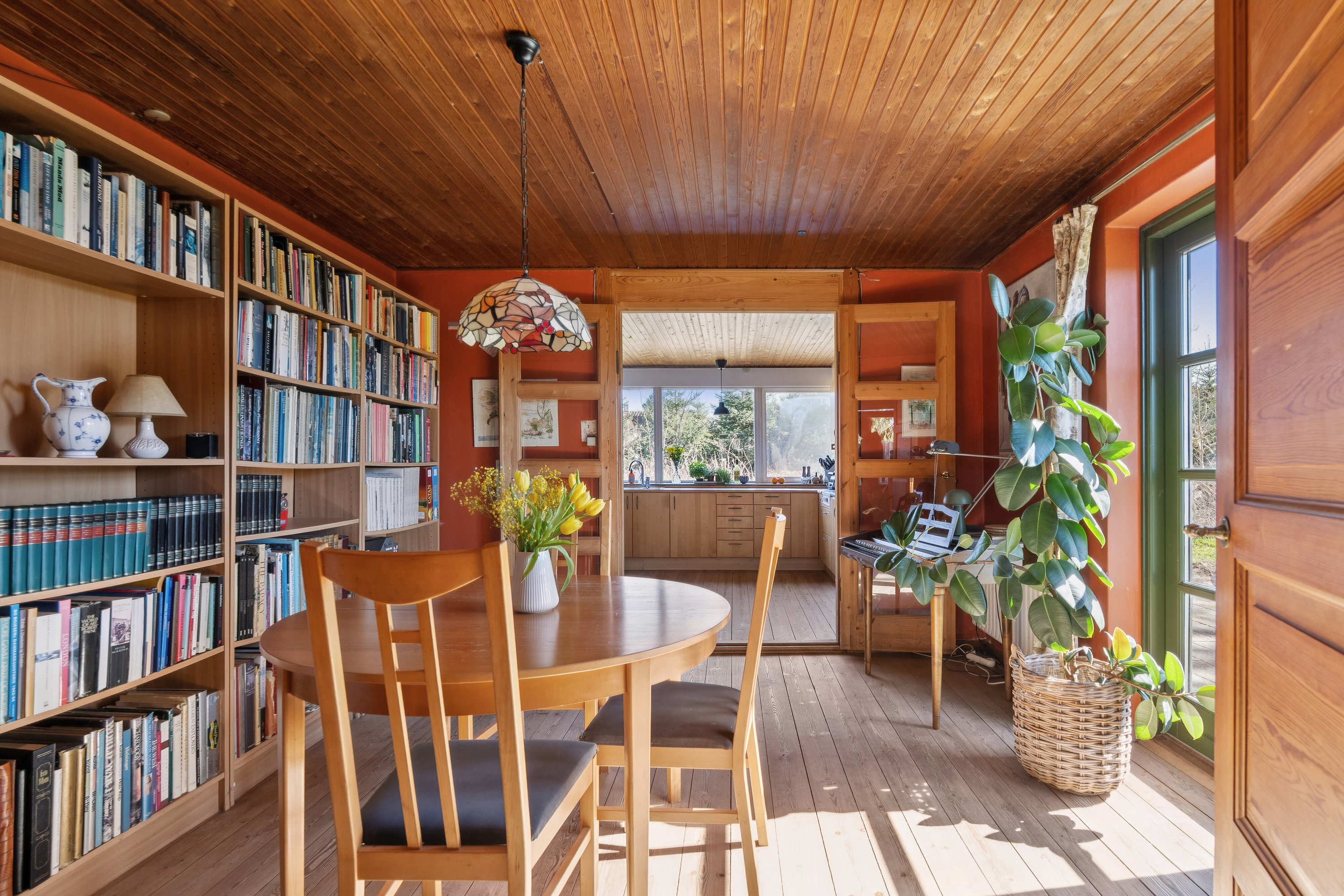 Fremhævet spisestue billede i fuldskærmstilstand. Billede af Saunte Bygade 32, 3100 Hornbæk