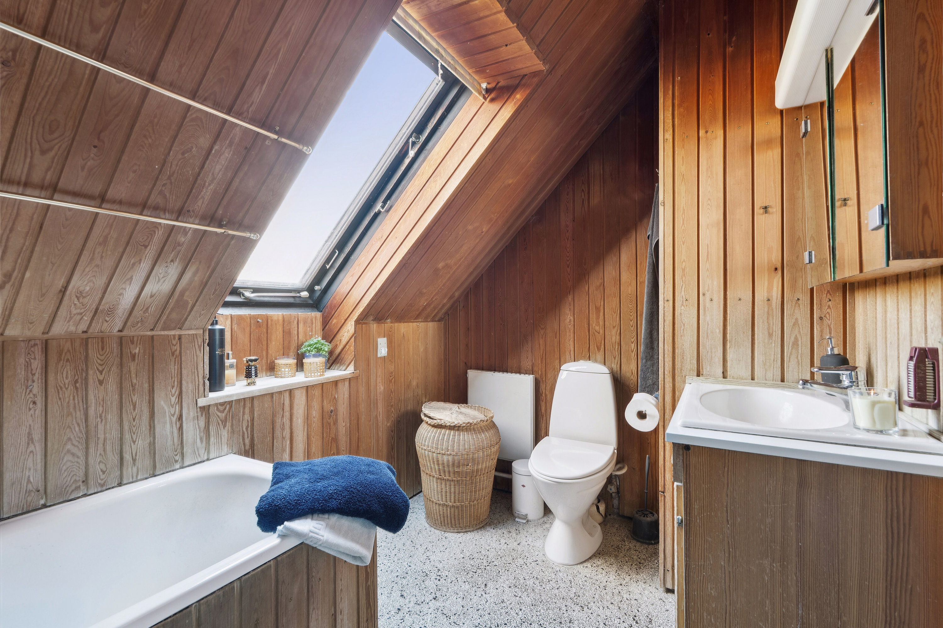 Fremhævet badeværelse billede i fuldskærmstilstand. Billede af Saunte Bygade 32, 3100 Hornbæk