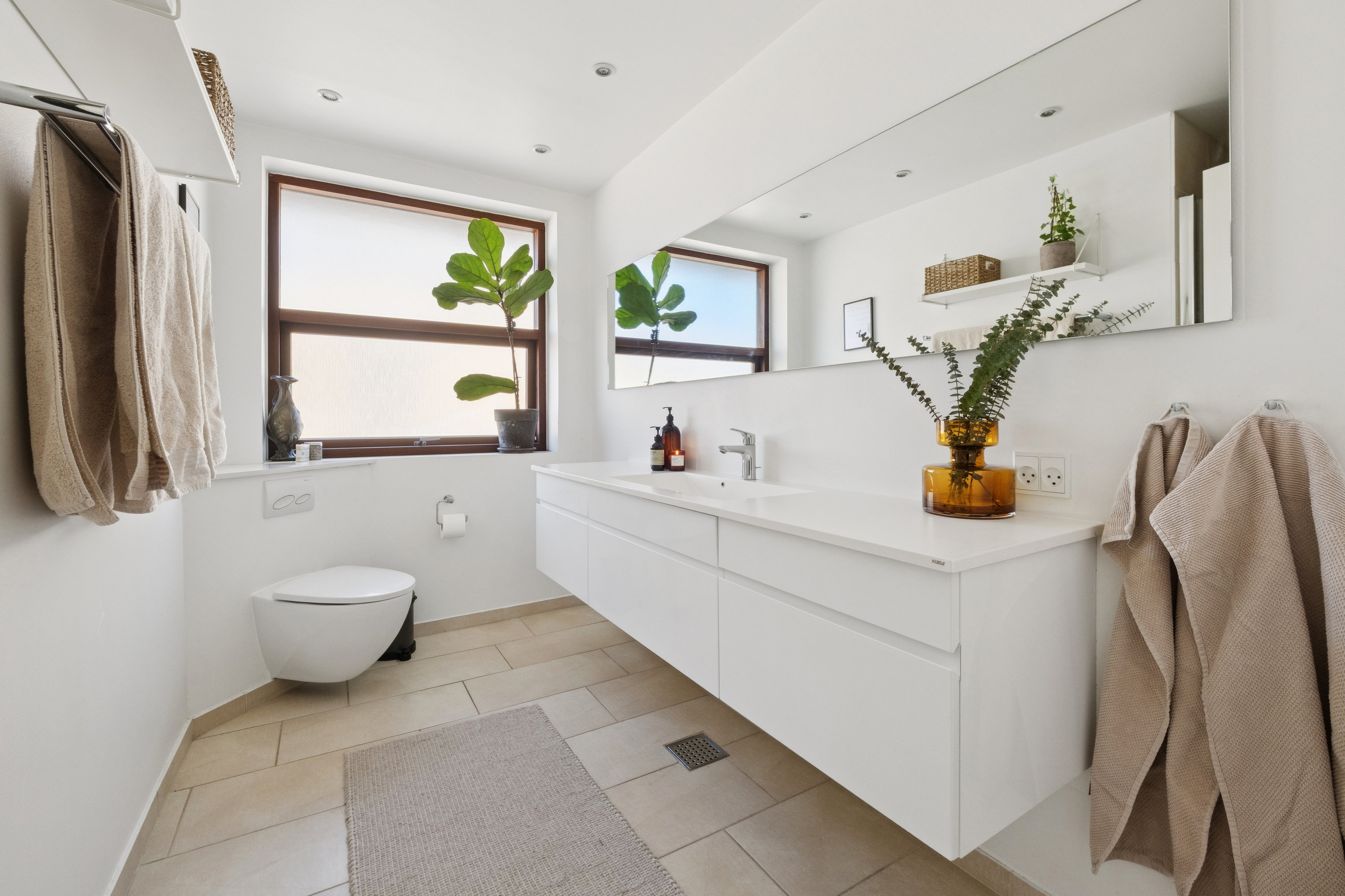 Fremhævet badeværelse billede i fuldskærmstilstand. Billede af Højlundsvej 13, 7800 Skive