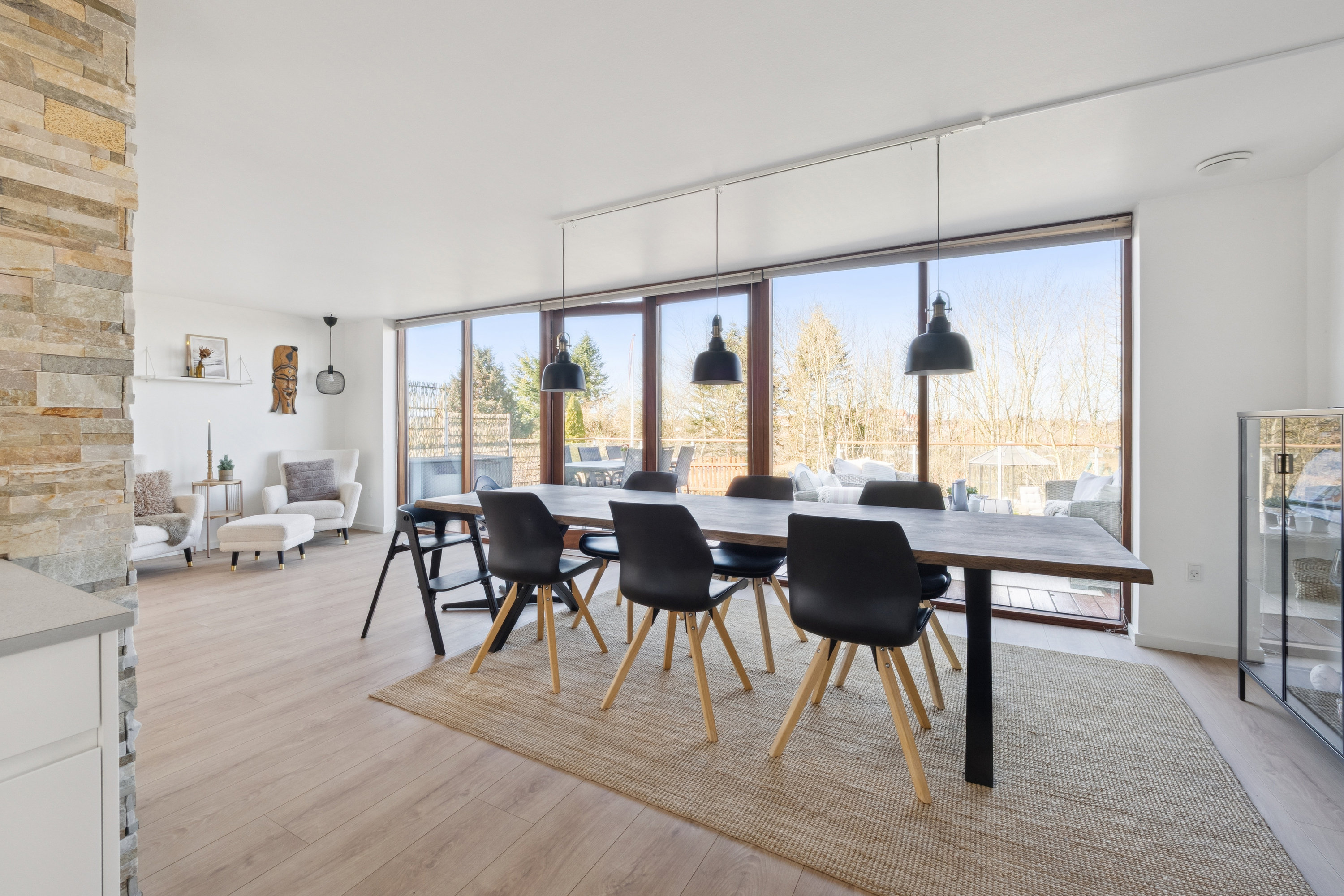 Fremhævet stue billede i fuldskærmstilstand. Billede af Højlundsvej 13, 7800 Skive