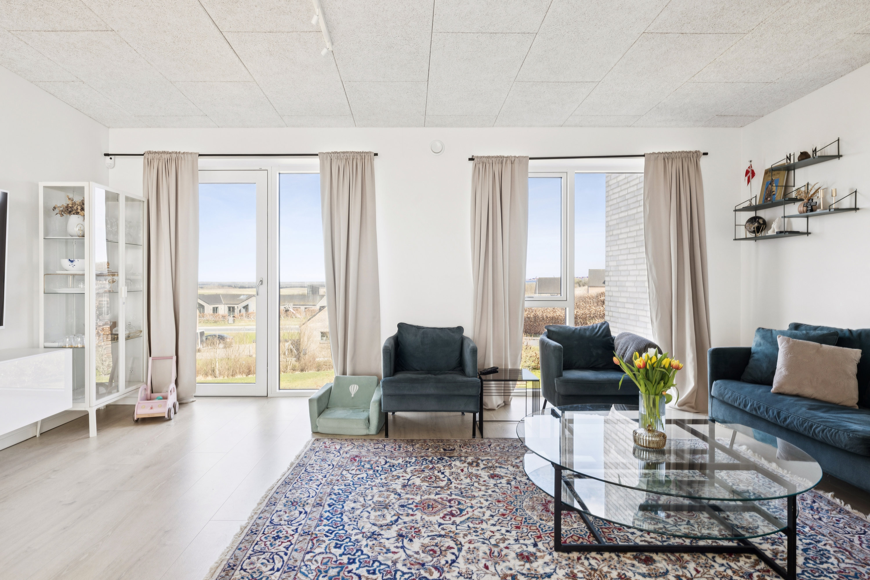 Fremhævet stue billede i fuldskærmstilstand. Billede af Baunehøjparken 22C, 8410 Rønde