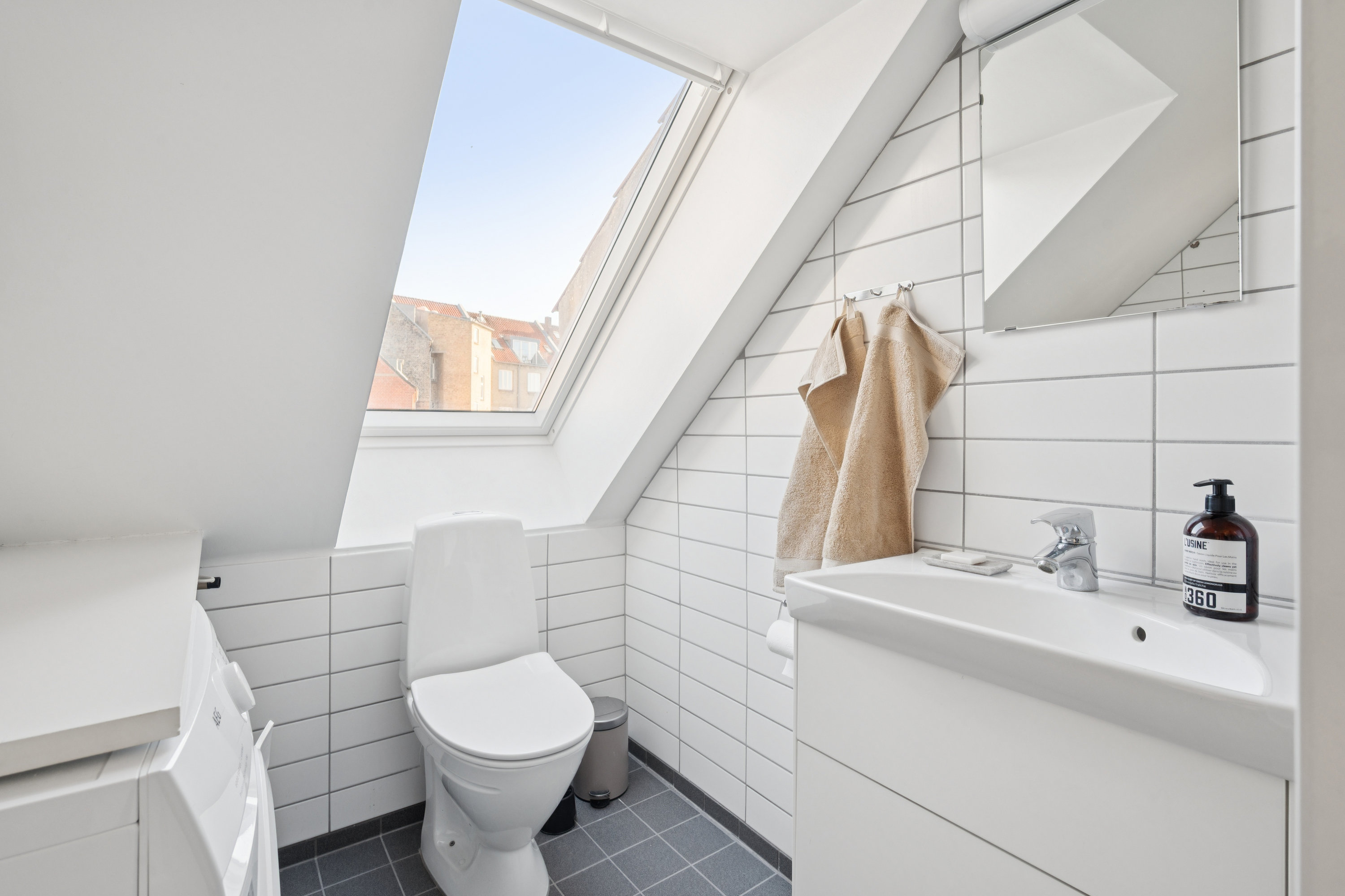 Fremhævet badeværelse billede i fuldskærmstilstand. Billede af Sjællandsgade 104, 3., 8000 Aarhus C