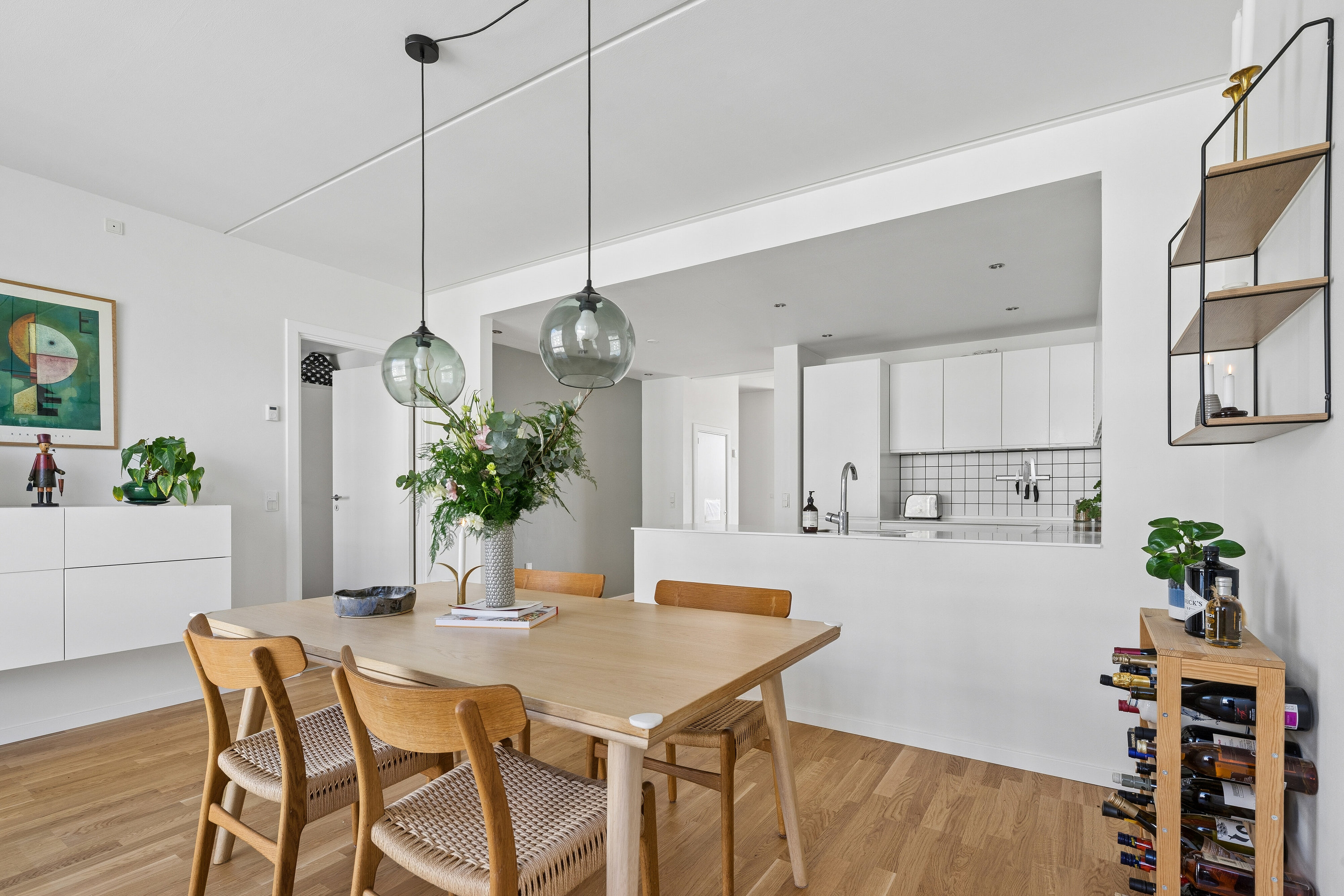 Fremhævet spisestue billede i fuldskærmstilstand. Billede af Klaksvigsgade 7, 3. tv., 2300 København S