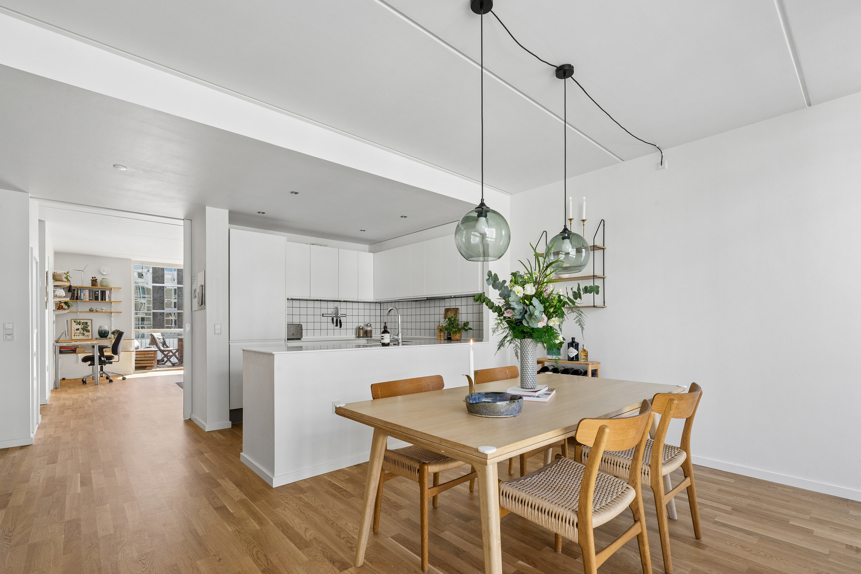 Fremhævet køkken billede i fuldskærmstilstand. Billede af Klaksvigsgade 7, 3. tv., 2300 København S