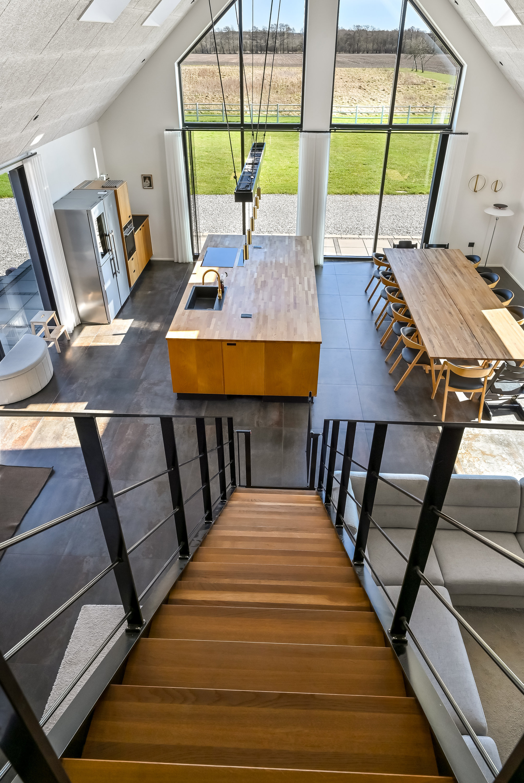 Fremhævet trappe billede i fuldskærmstilstand. Billede af Kølkærvej 57, Hammerum, 7400 Herning