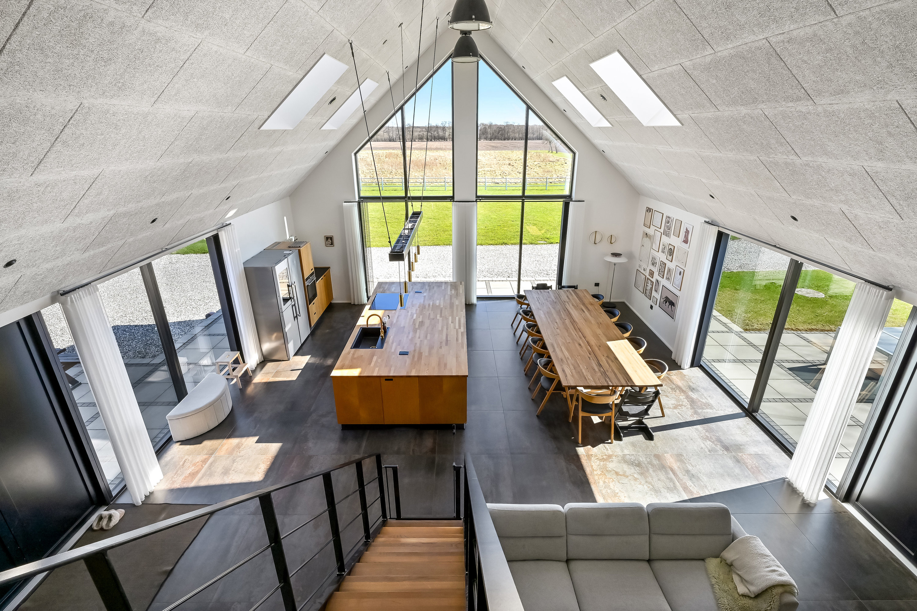 Fremhævet trappe billede i fuldskærmstilstand. Billede af Kølkærvej 57, Hammerum, 7400 Herning