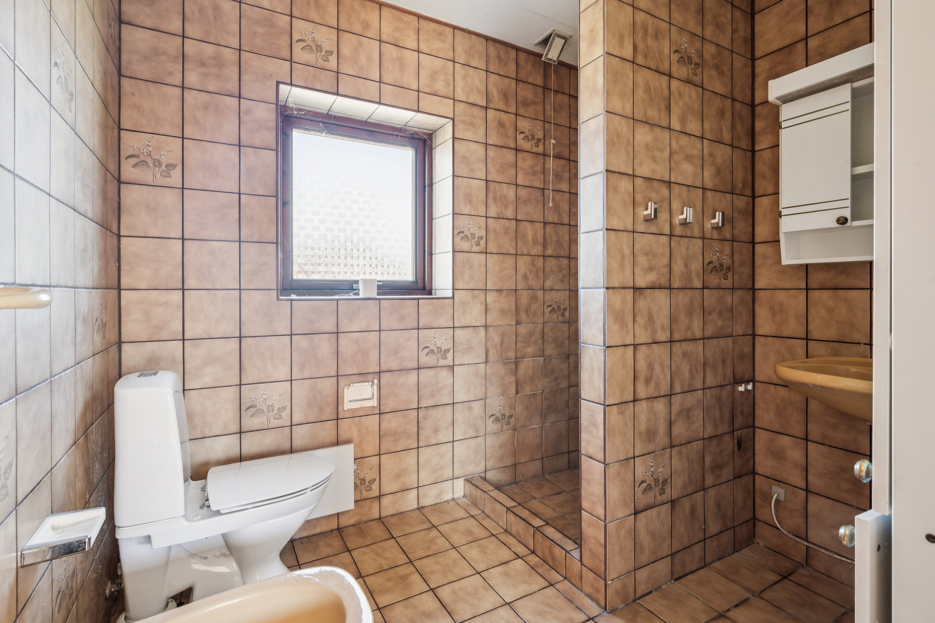 Fremhævet badeværelse billede i fuldskærmstilstand. Billede af Nordtoftevej 10, 8240 Risskov