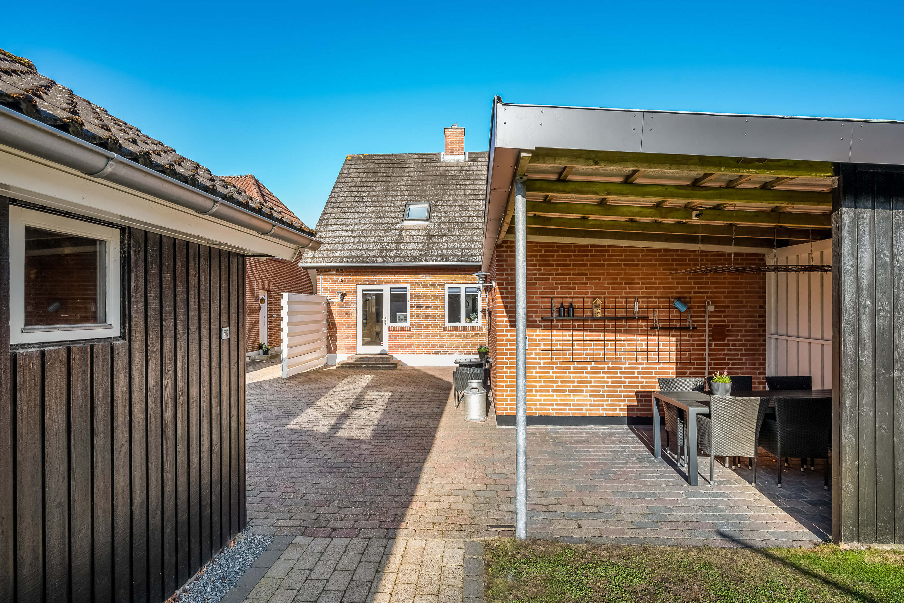 Fremhævet have billede i fuldskærmstilstand. Billede af Søndergade 49, 6870 Ølgod