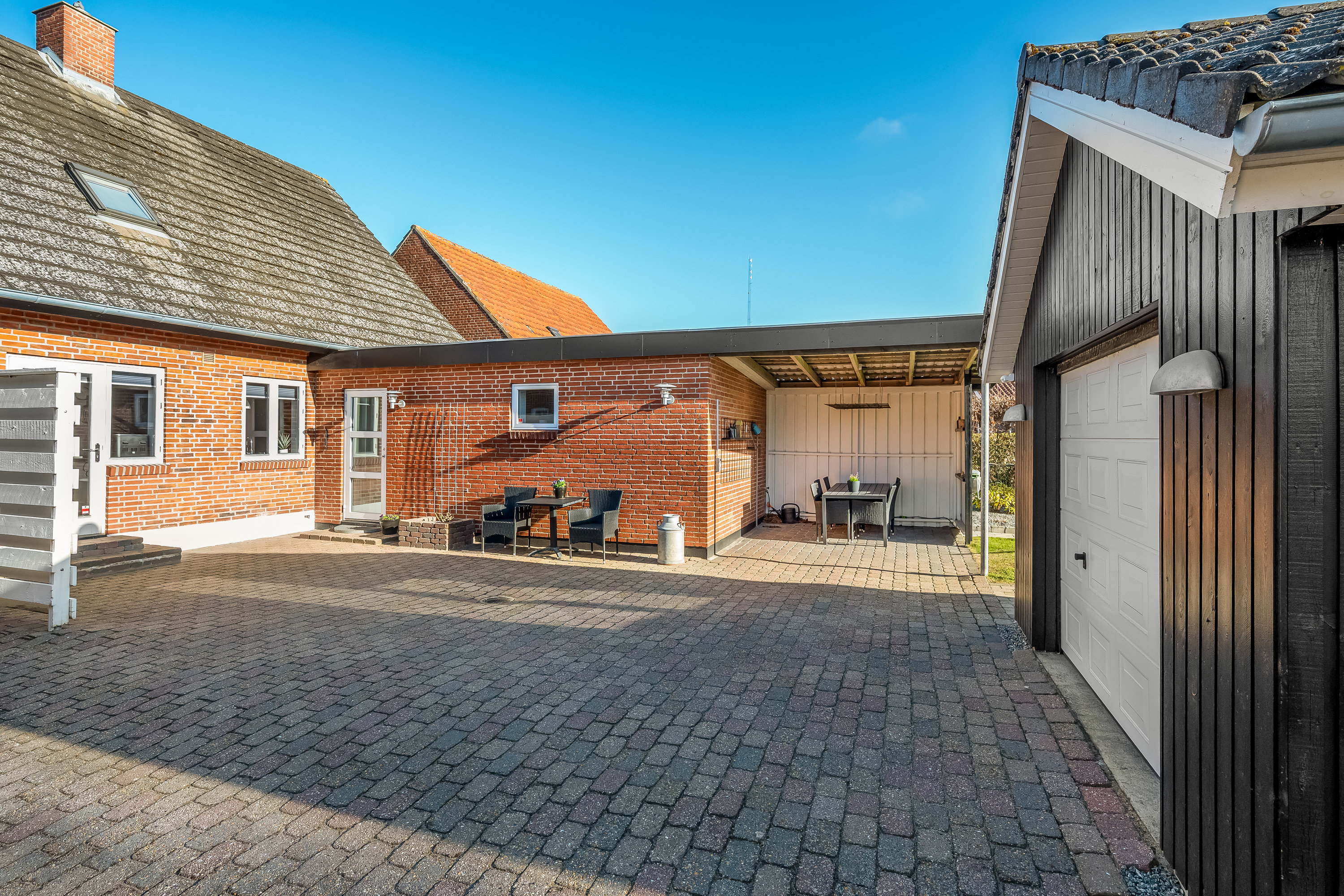 Fremhævet have billede i fuldskærmstilstand. Billede af Søndergade 49, 6870 Ølgod