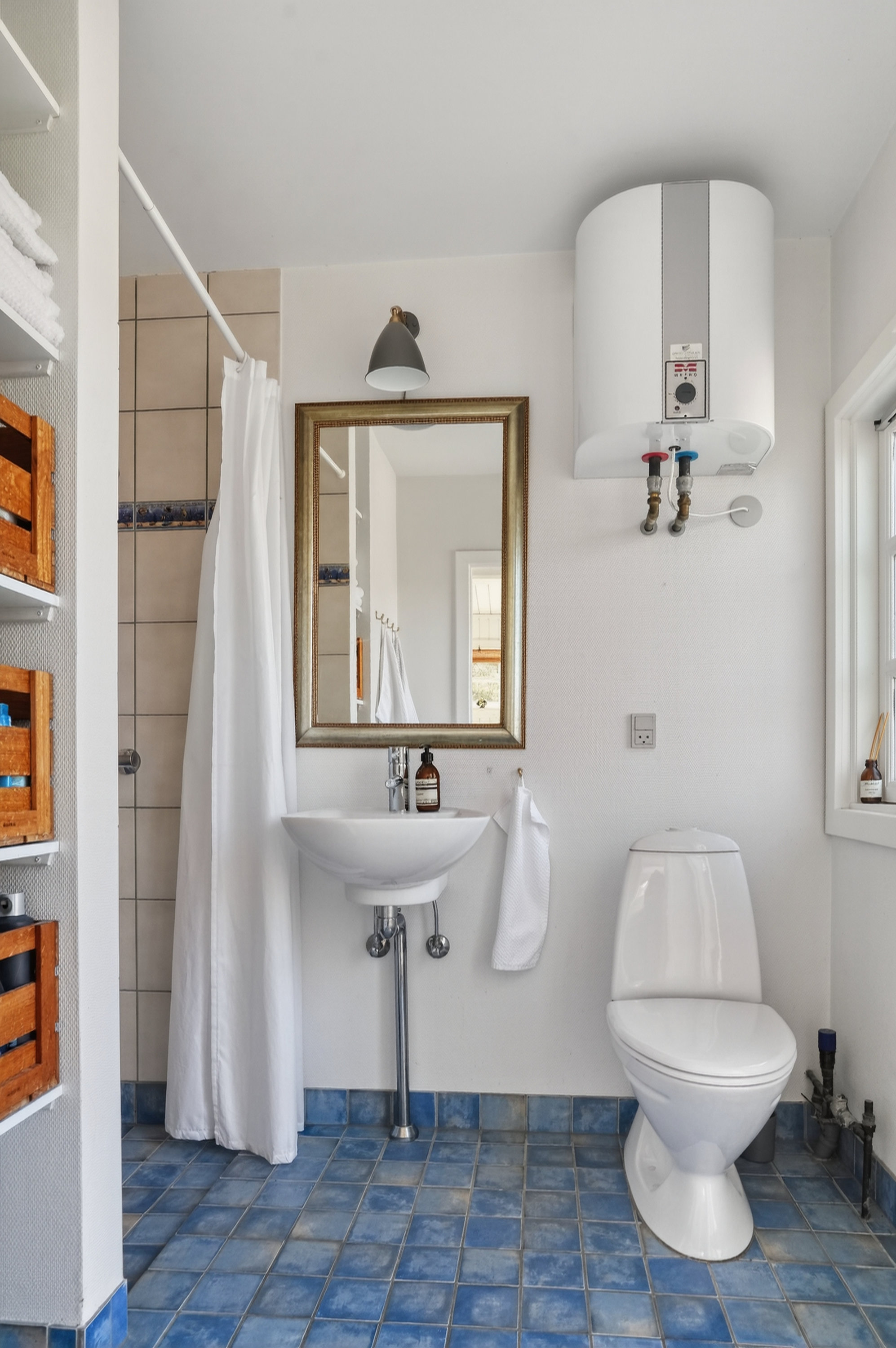 Fremhævet badeværelse billede i fuldskærmstilstand. Billede af Skærby Dal 26, Skærby Strand, 4500 Nykøbing Sj