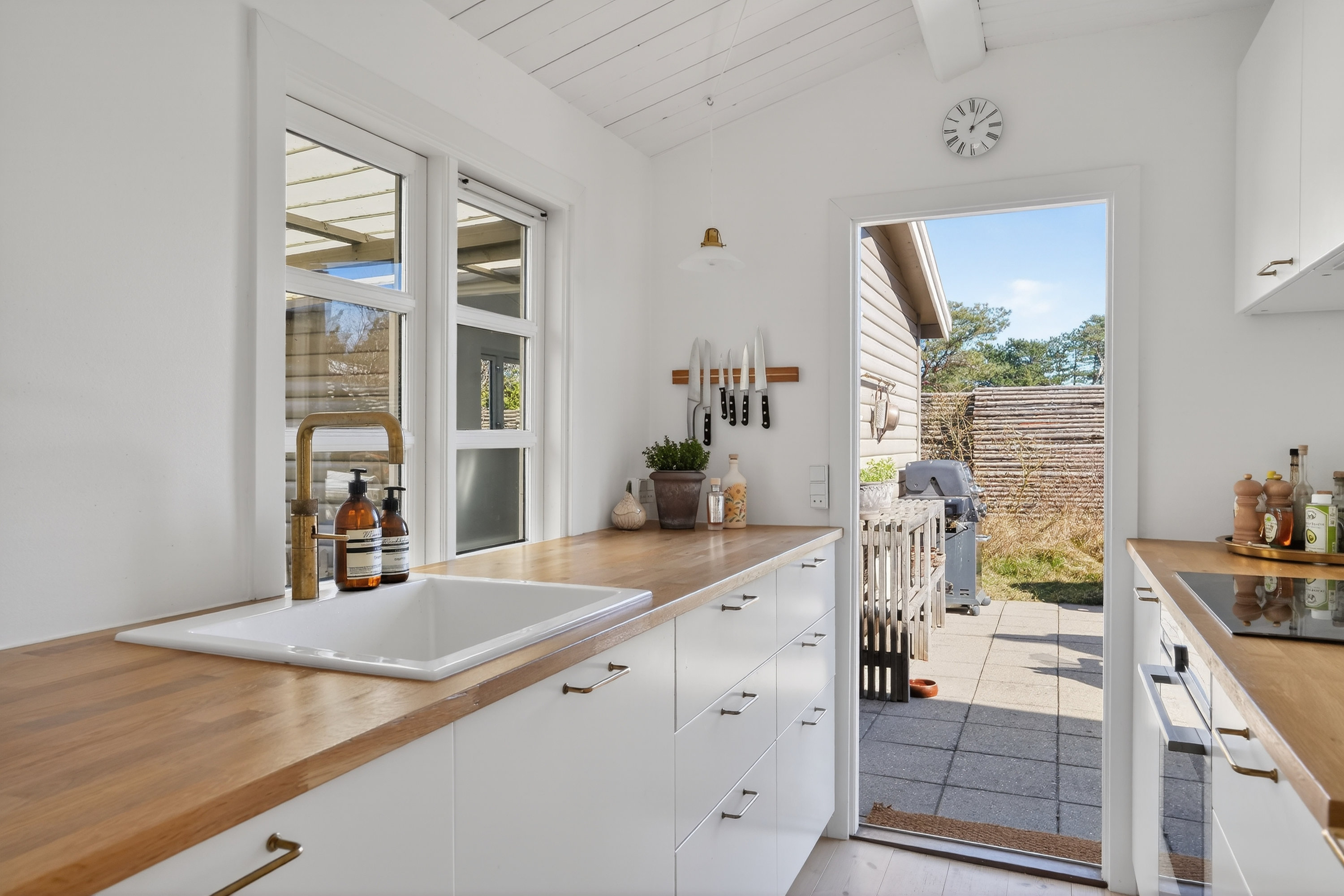 Fremhævet køkken billede i fuldskærmstilstand. Billede af Skærby Dal 26, Skærby Strand, 4500 Nykøbing Sj