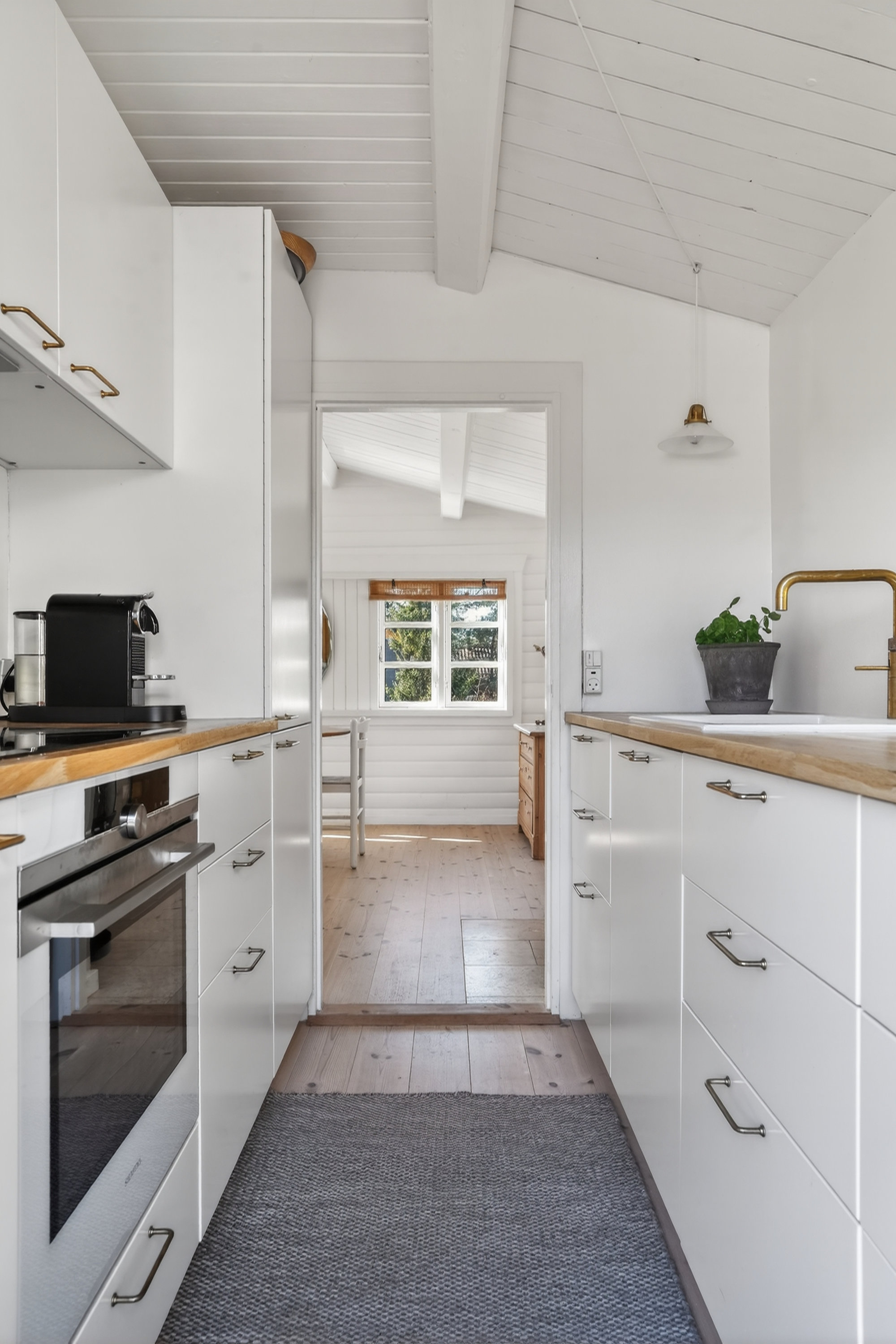 Fremhævet køkken billede i fuldskærmstilstand. Billede af Skærby Dal 26, Skærby Strand, 4500 Nykøbing Sj