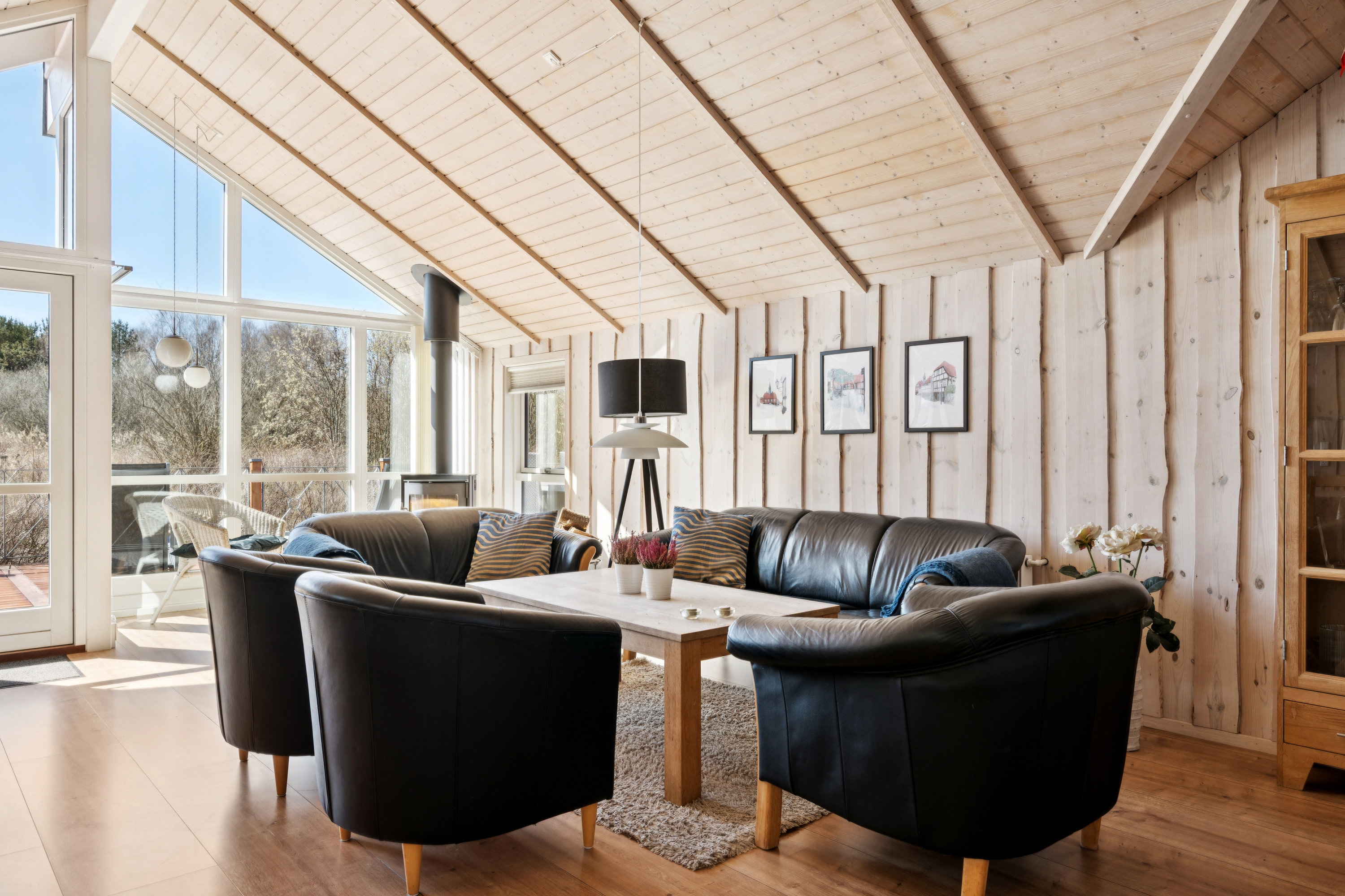 Fremhævet stue billede i fuldskærmstilstand. Billede af Bækholmen 27, Dråby, 8400 Ebeltoft