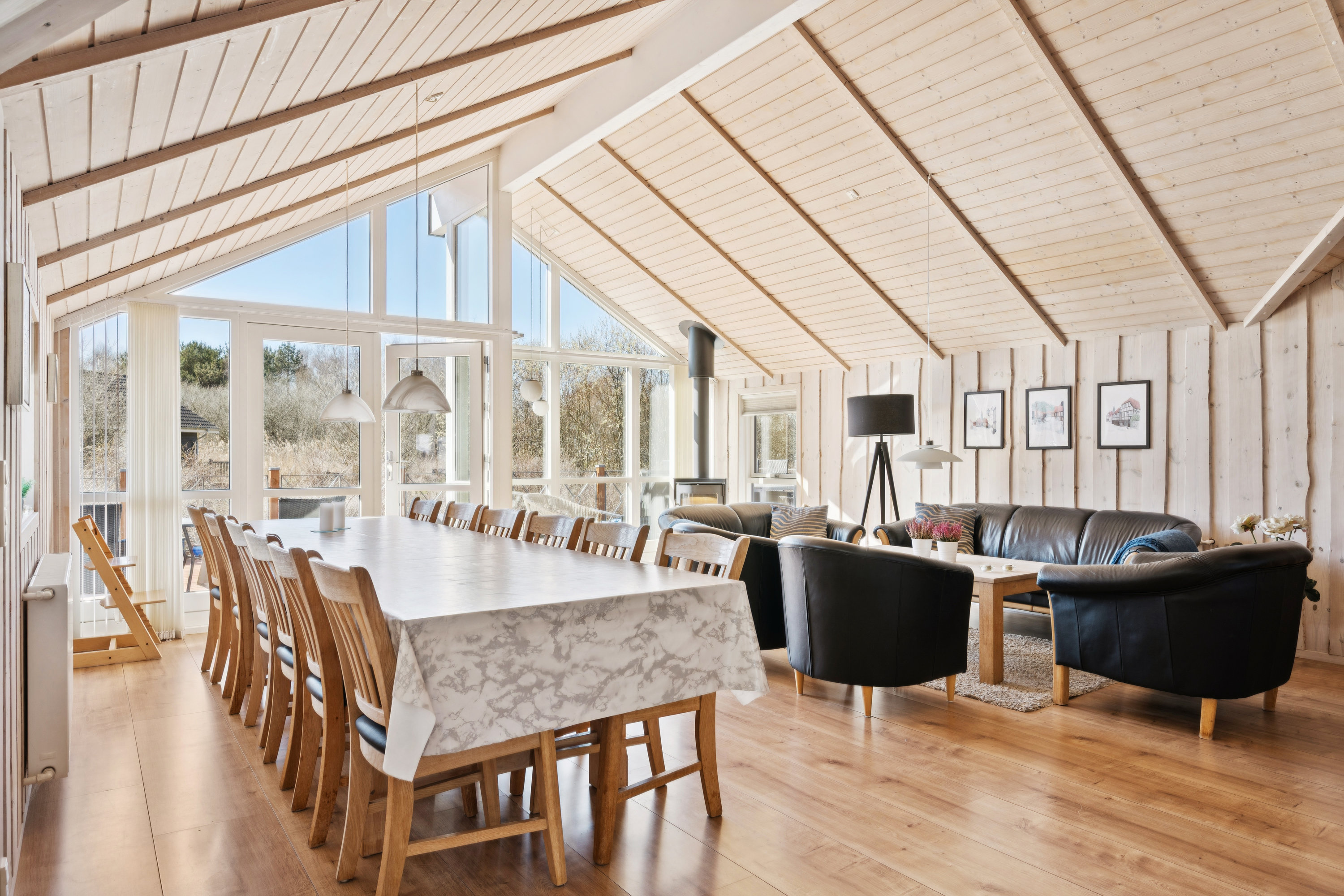 Fremhævet stue billede i fuldskærmstilstand. Billede af Bækholmen 27, Dråby, 8400 Ebeltoft