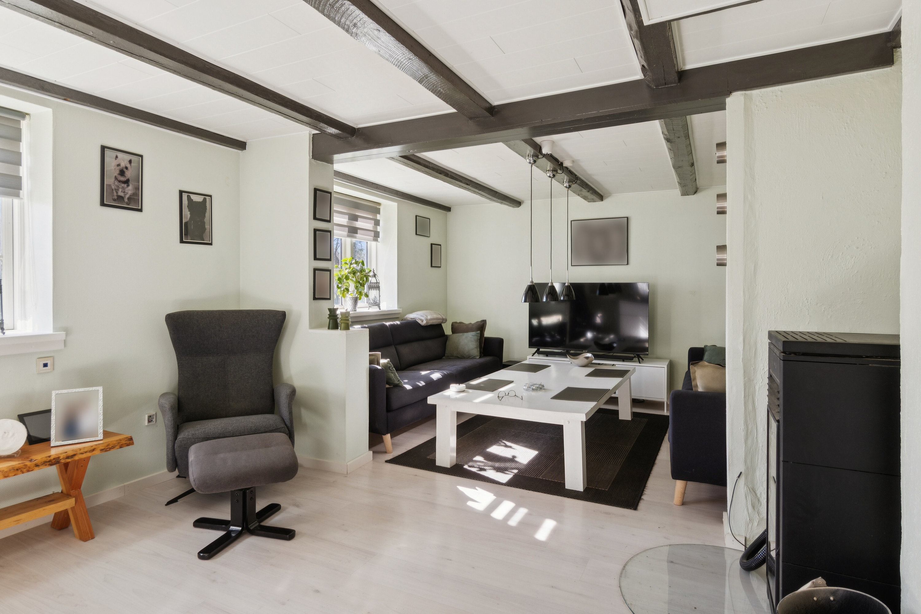 Fremhævet stue billede i fuldskærmstilstand. Billede af Arnakkevej 18, 4593 Eskebjerg