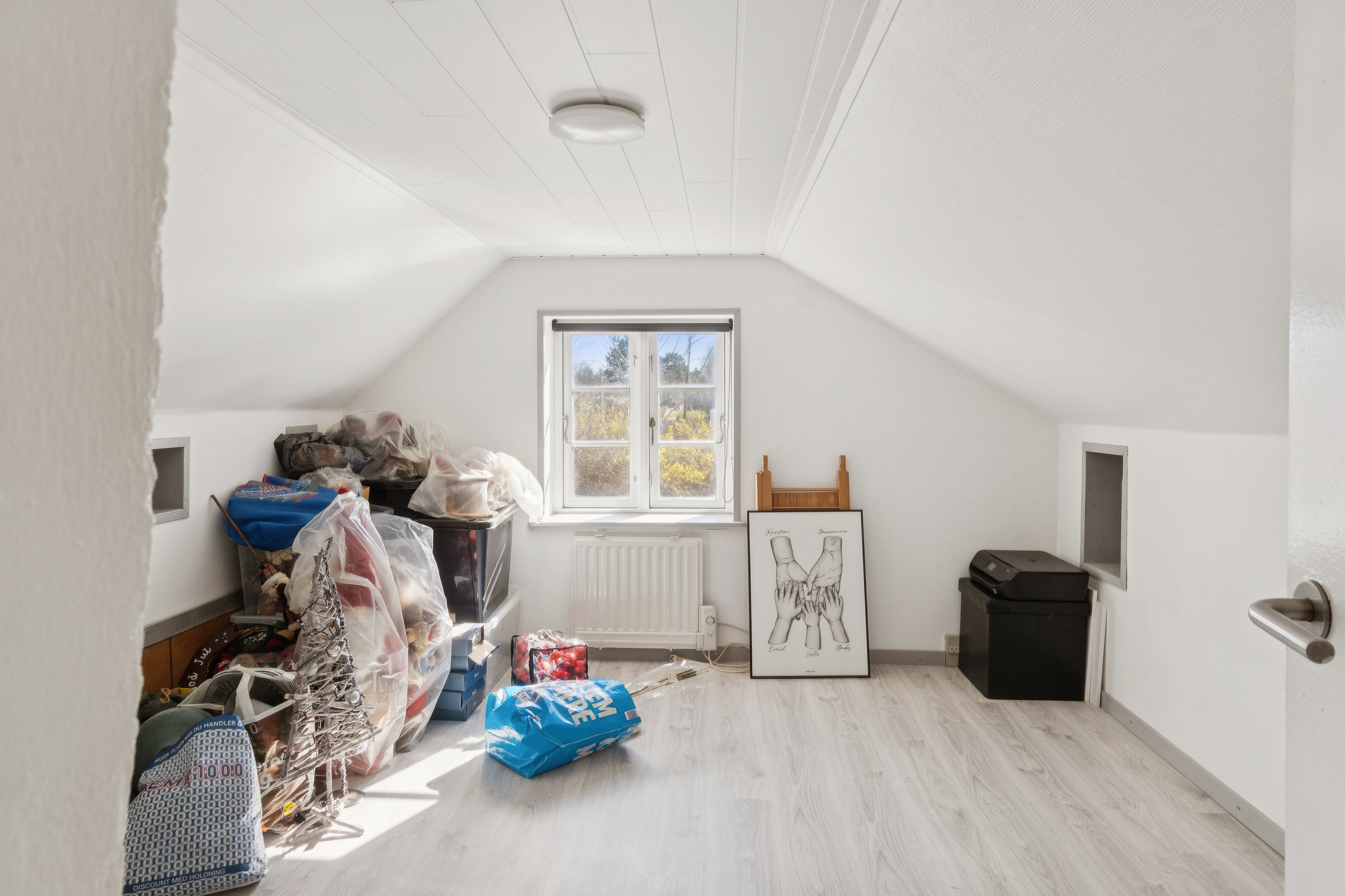 Fremhævet indendørs billede i fuldskærmstilstand. Billede af Arnakkevej 18, 4593 Eskebjerg