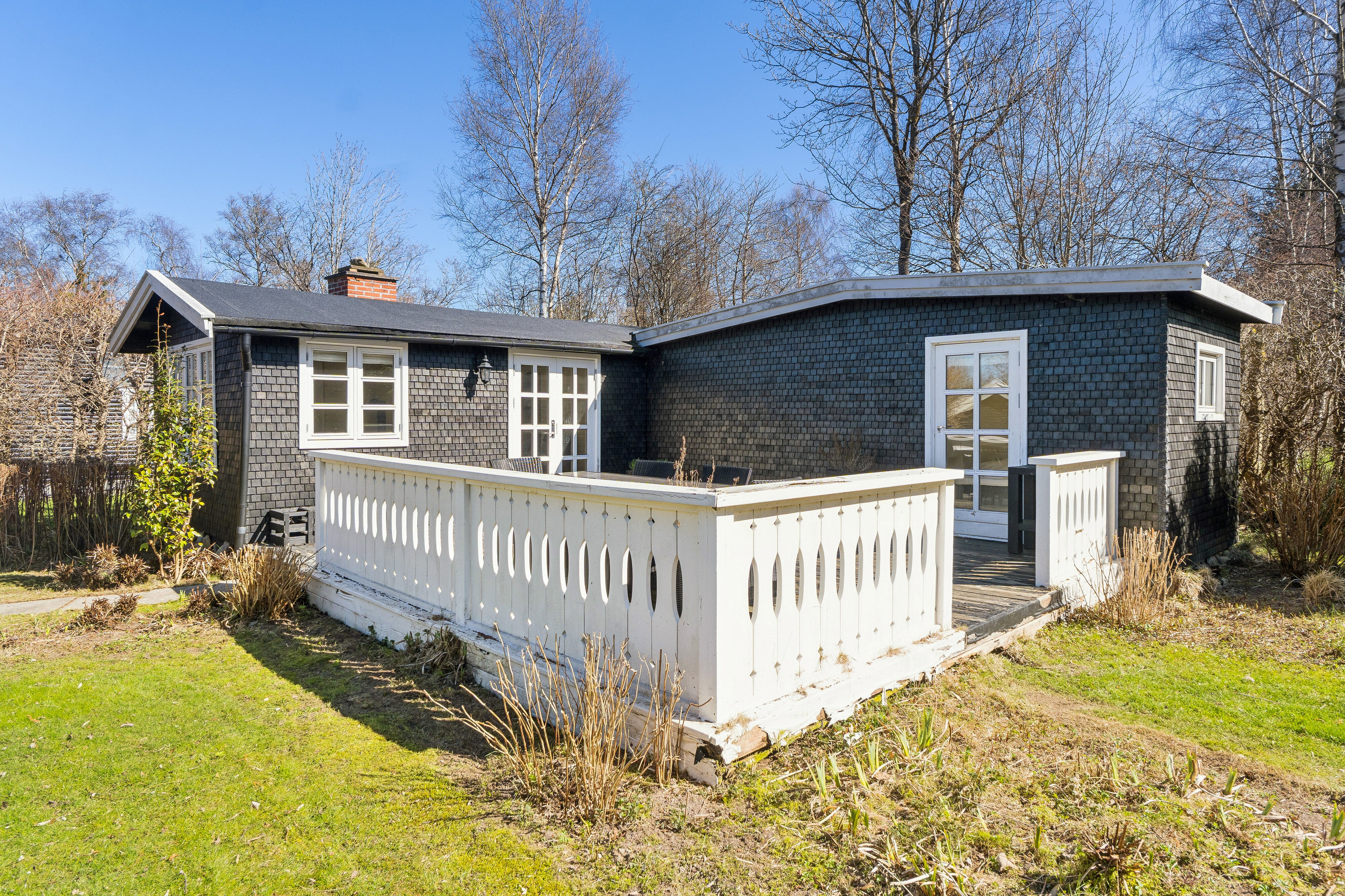 Fremhævet set fra vejen billede i fuldskærmstilstand. Billede af Vibevej 15, 3100 Hornbæk