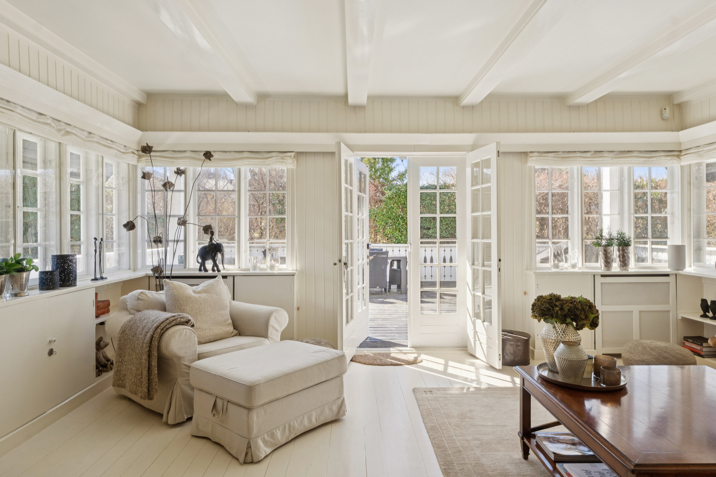 Fremhævet stue billede i fuldskærmstilstand. Billede af Vibevej 15, 3100 Hornbæk