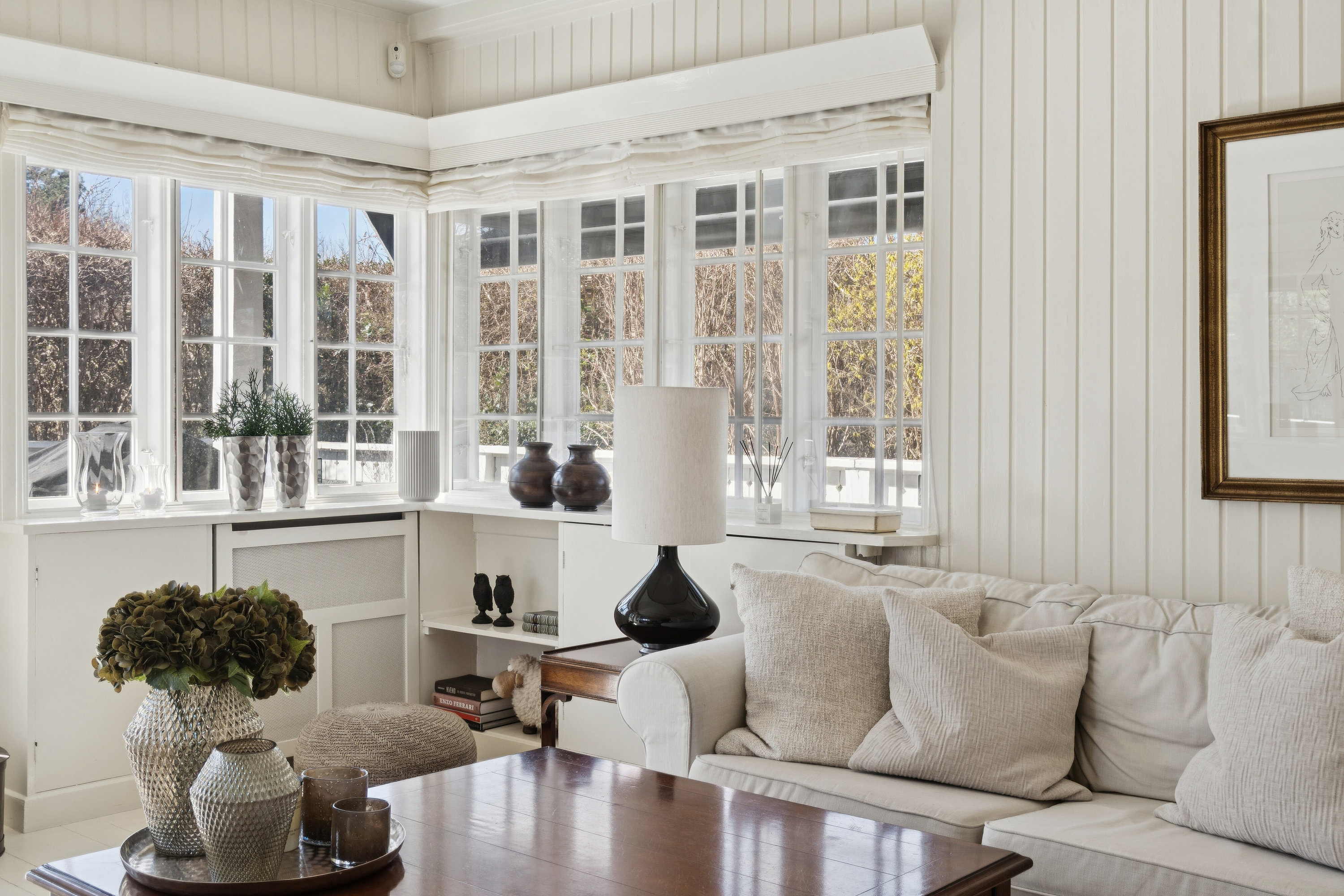 Fremhævet stue billede i fuldskærmstilstand. Billede af Vibevej 15, 3100 Hornbæk