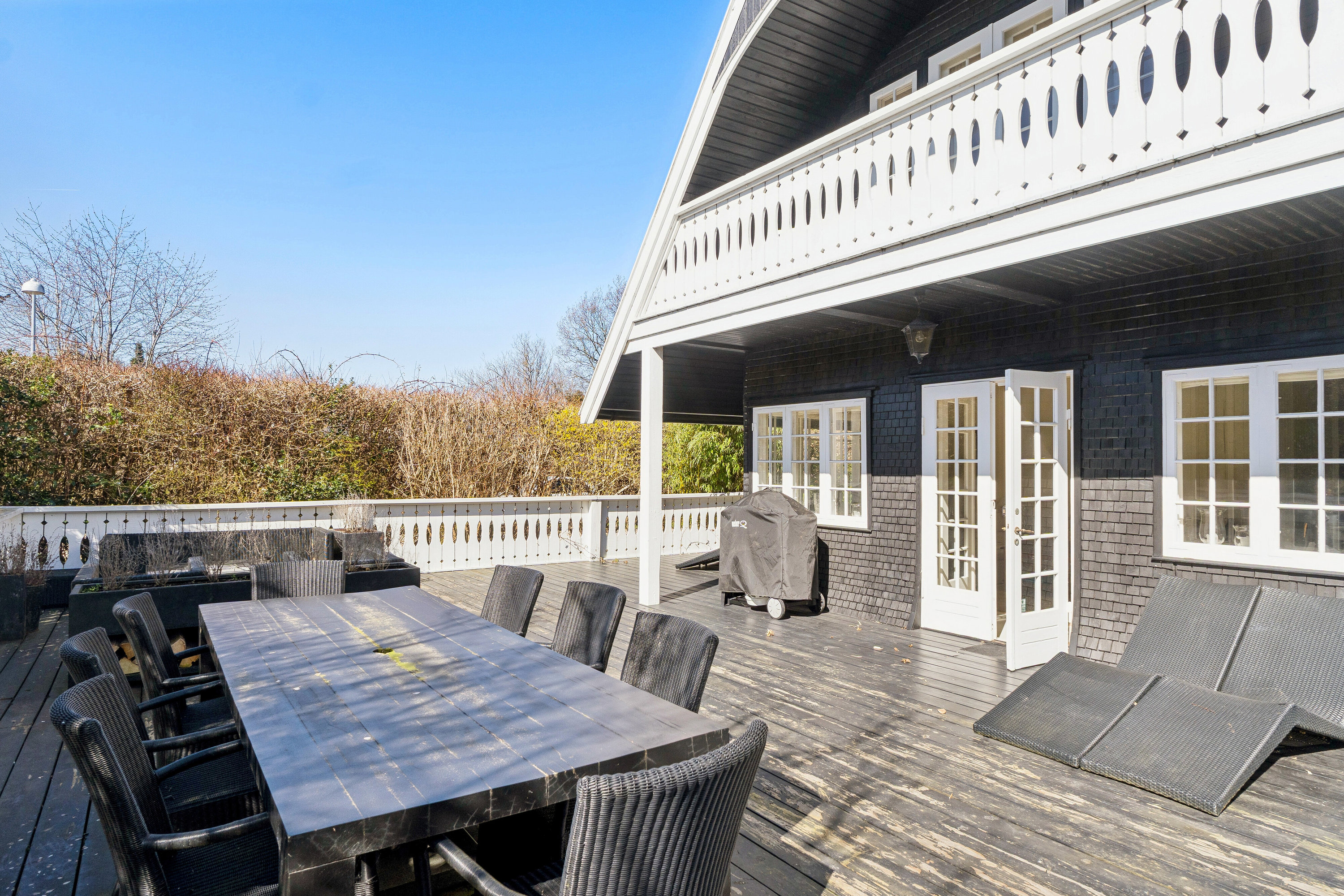 Fremhævet overdækket terrasse billede i fuldskærmstilstand. Billede af Vibevej 15, 3100 Hornbæk