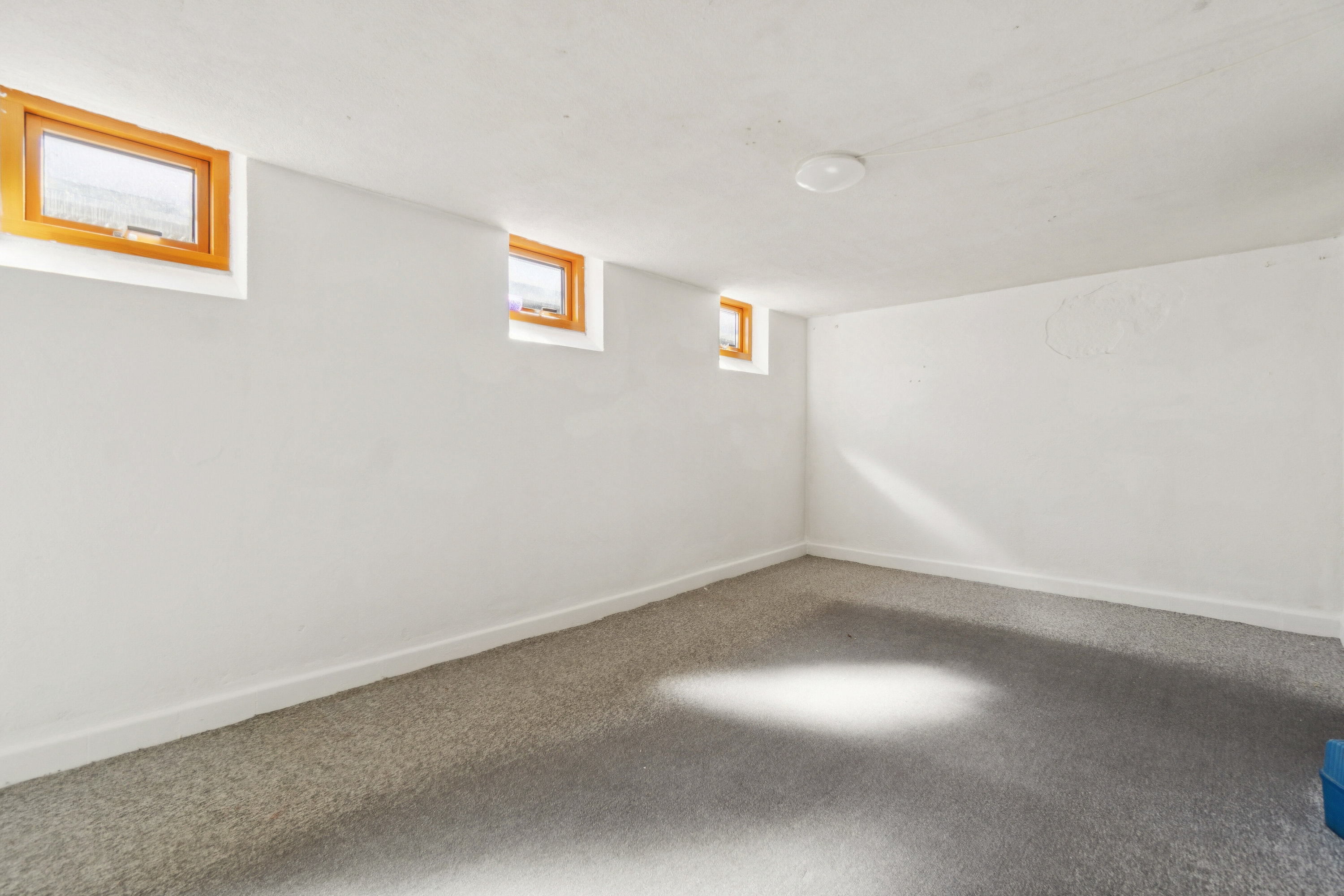 Fremhævet indendørs billede i fuldskærmstilstand. Billede af Møllegade 17, 3700 Rønne