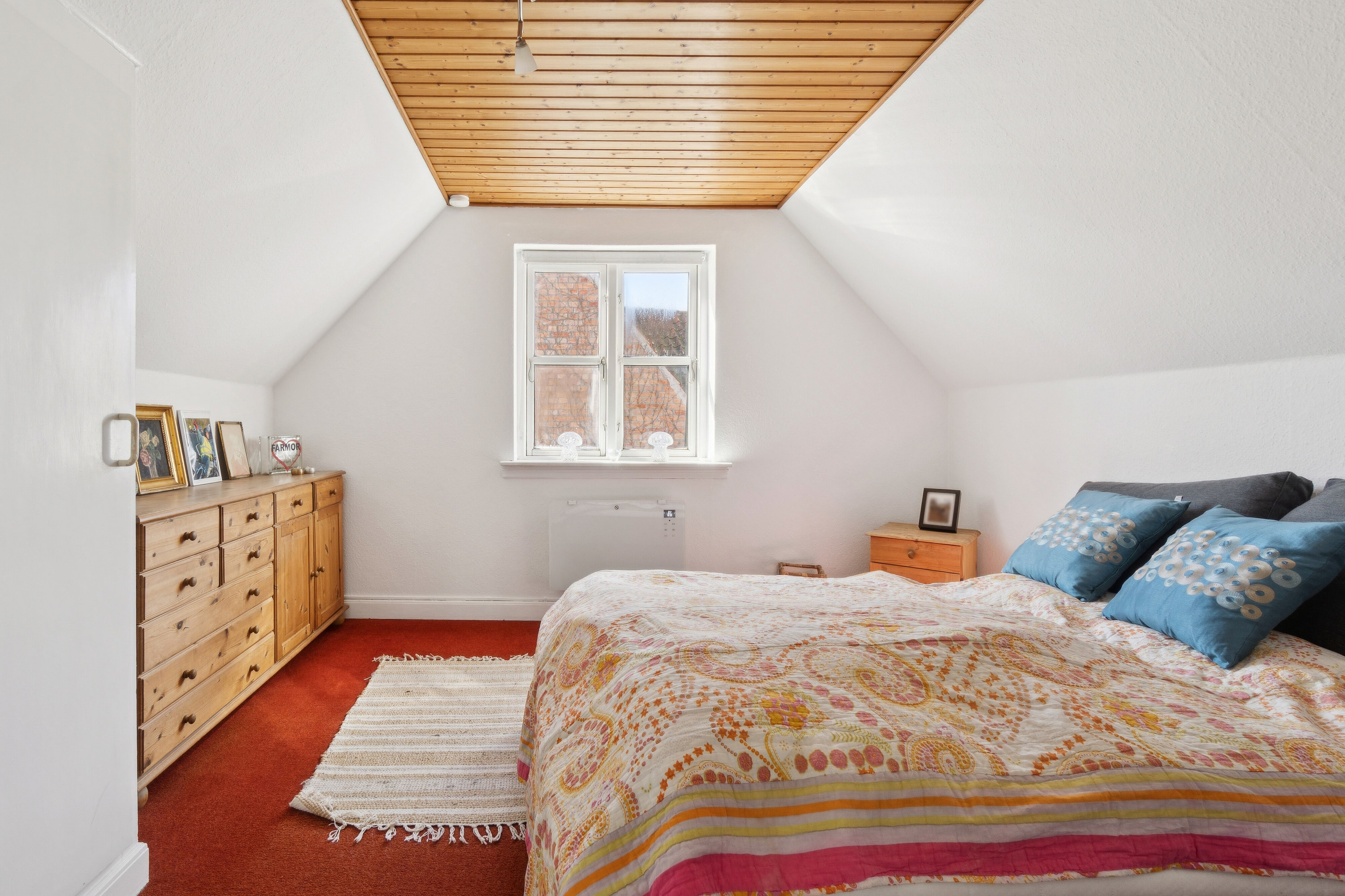 Fremhævet soveværelse billede i fuldskærmstilstand. Billede af Møllegade 17, 3700 Rønne