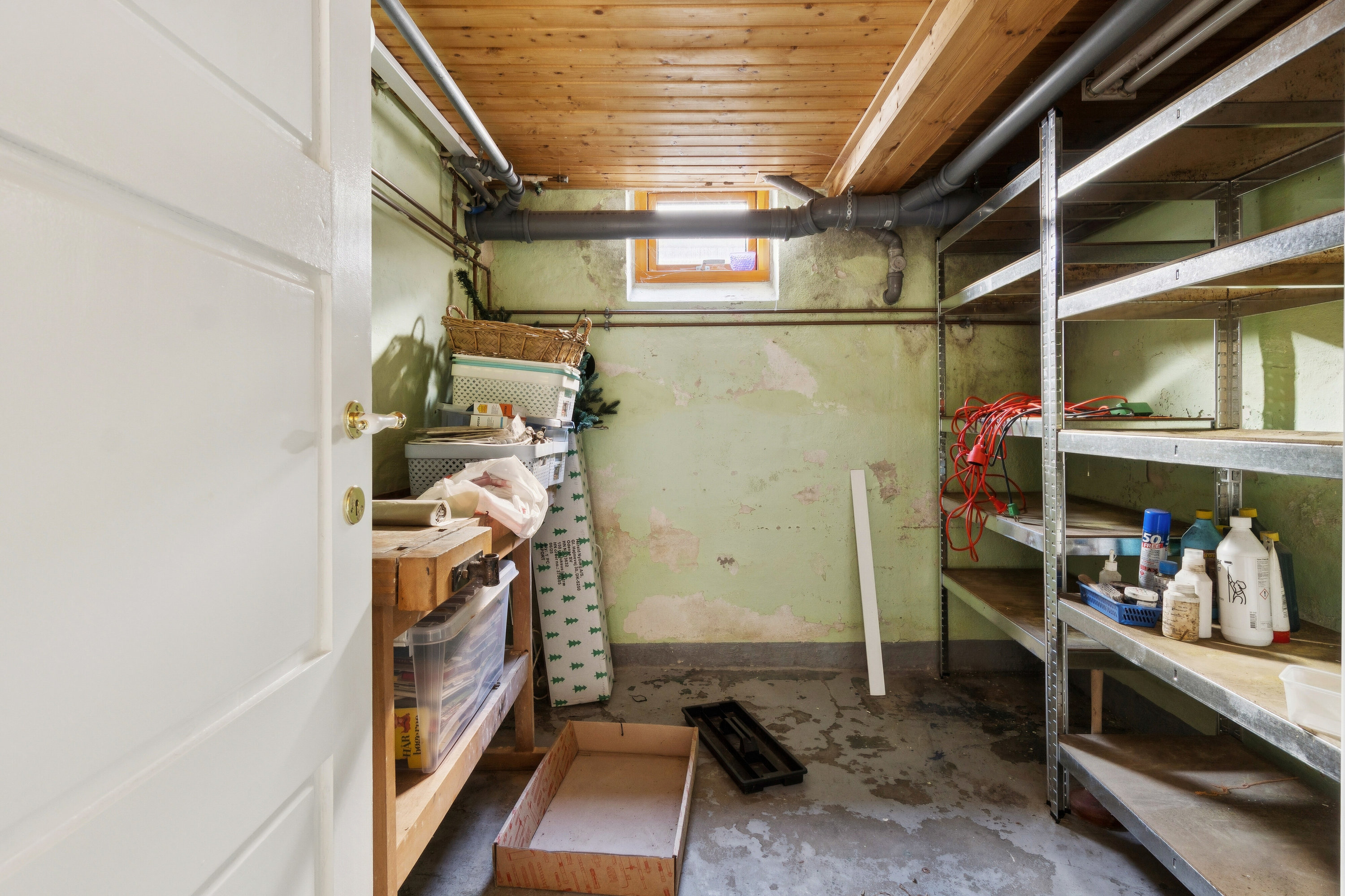 Fremhævet indendørs billede i fuldskærmstilstand. Billede af Møllegade 17, 3700 Rønne