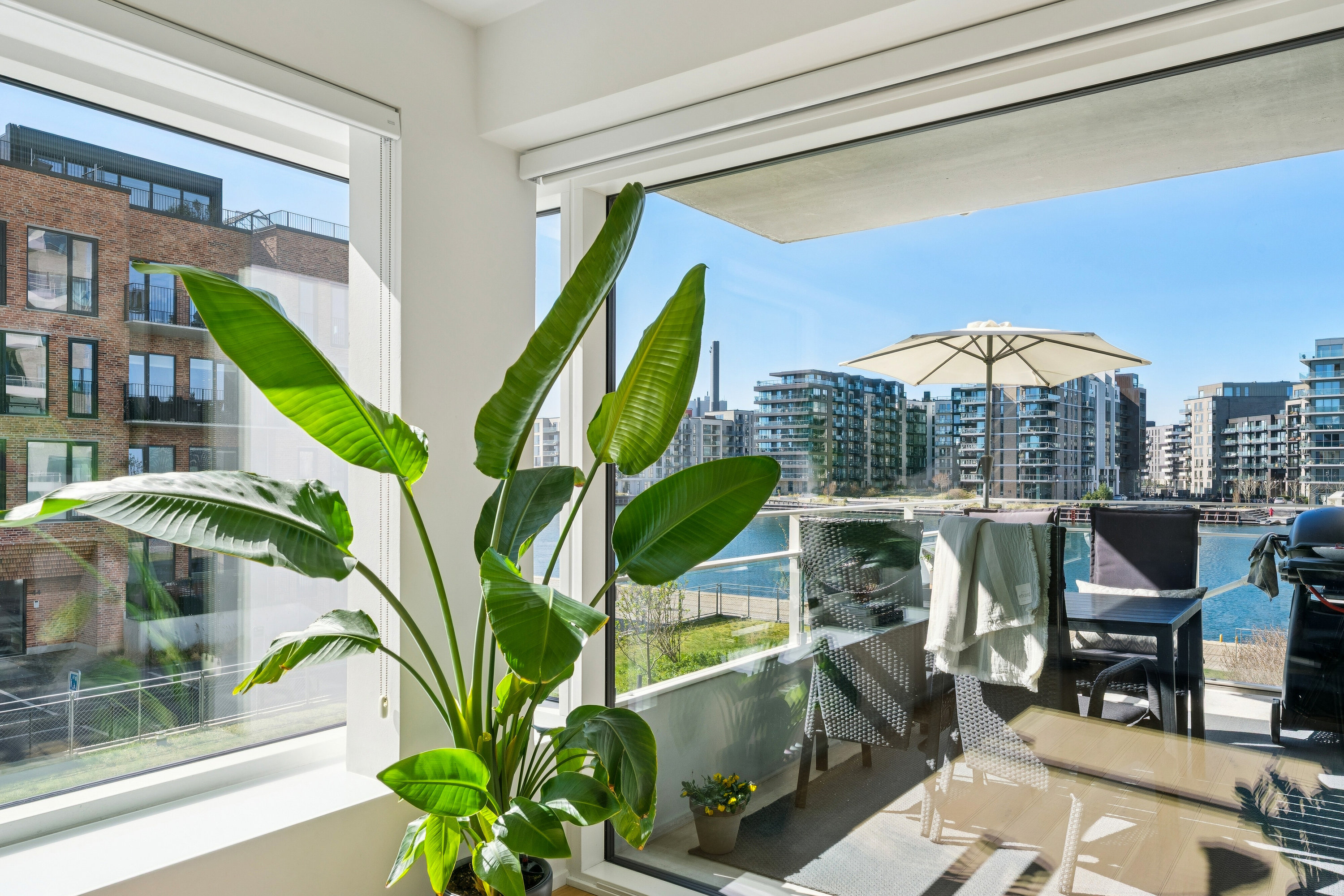 Fremhævet indendørs billede i fuldskærmstilstand. Billede af Islands Brygge 38E, 1. th., 2300 København S