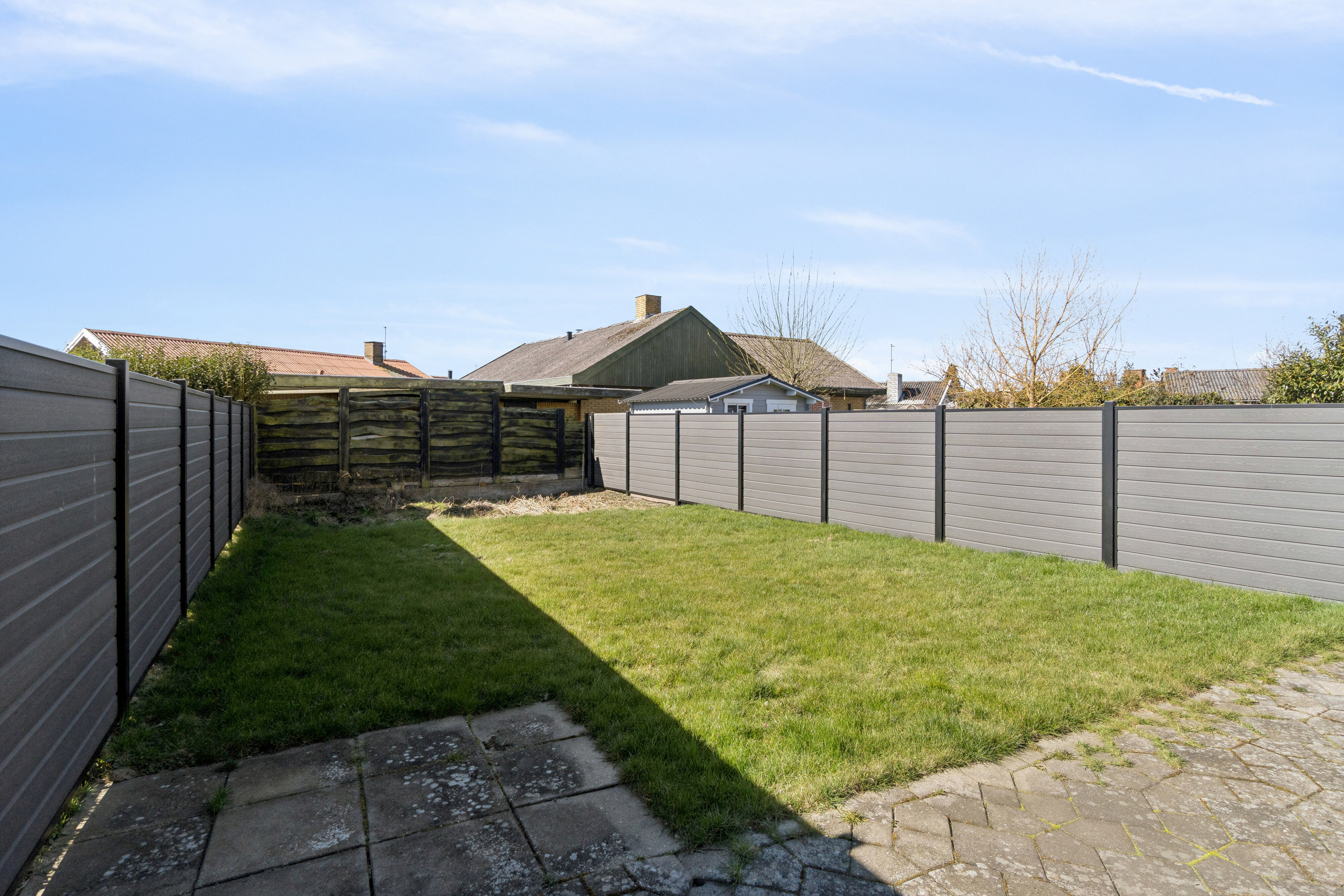 Fremhævet udendørs billede i fuldskærmstilstand. Billede af Åkirkebyvej 16, Rønne, 3700 Rønne