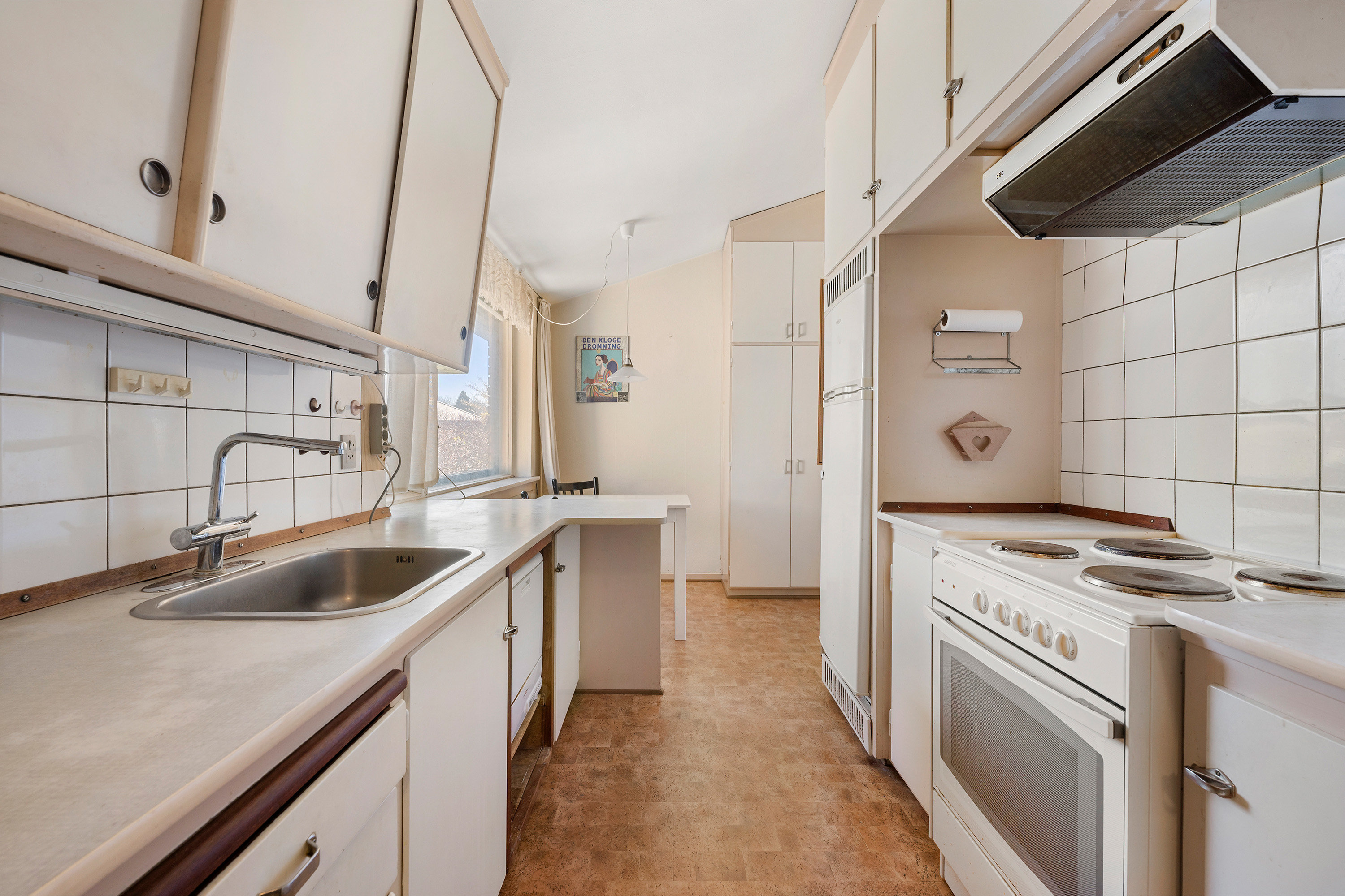 Fremhævet køkken billede i fuldskærmstilstand. Billede af Paradisbakken 5, Øverød, 2840 Holte