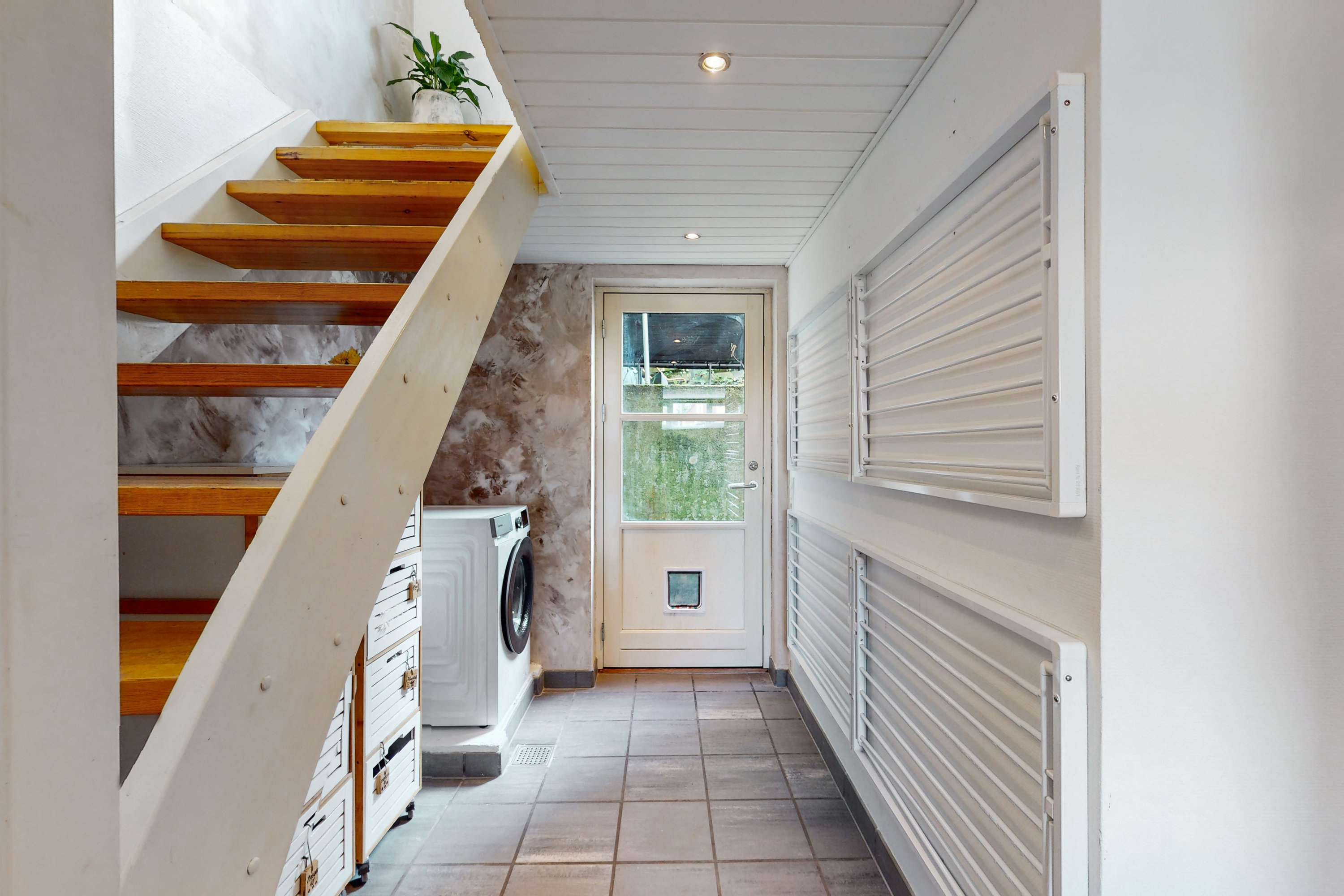 Fremhævet trappe billede i fuldskærmstilstand. Billede af Nygade 27, 6900 Skjern