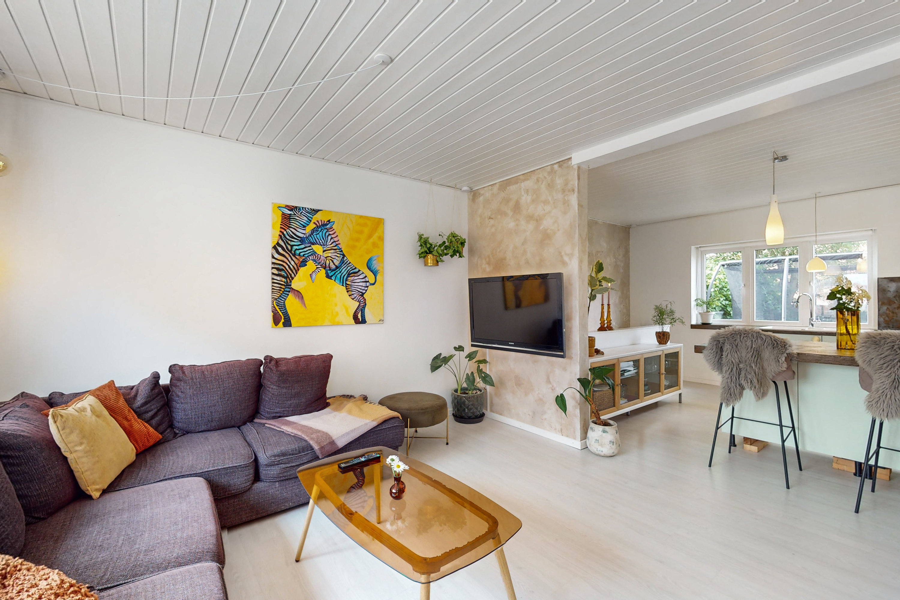 Fremhævet stue/køkken/alrum billede i fuldskærmstilstand. Billede af Nygade 27, 6900 Skjern