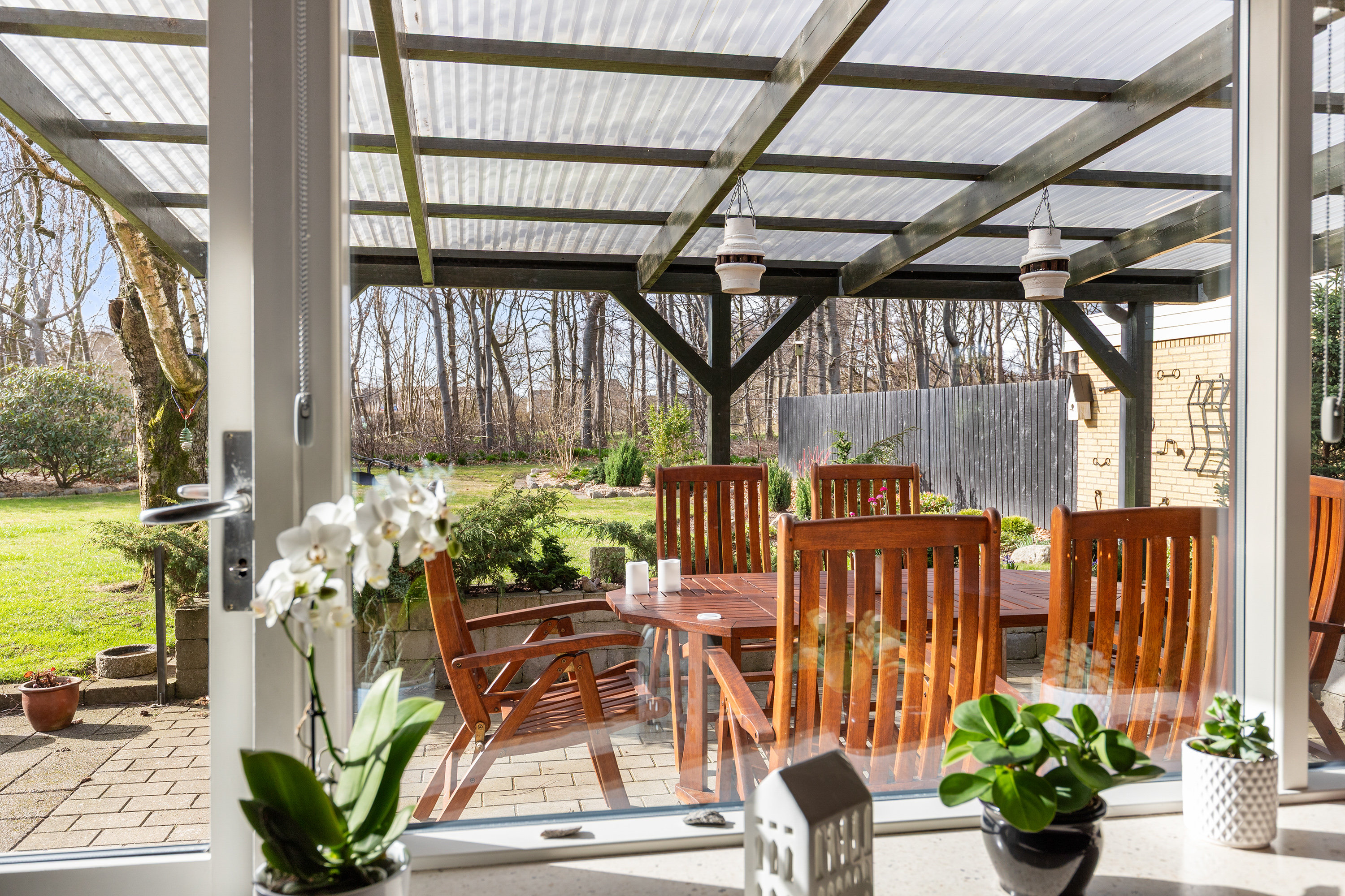 Fremhævet overdækket terrasse billede i fuldskærmstilstand. Billede af Forsytiavej 5, Serritslev, 9700 Brønderslev